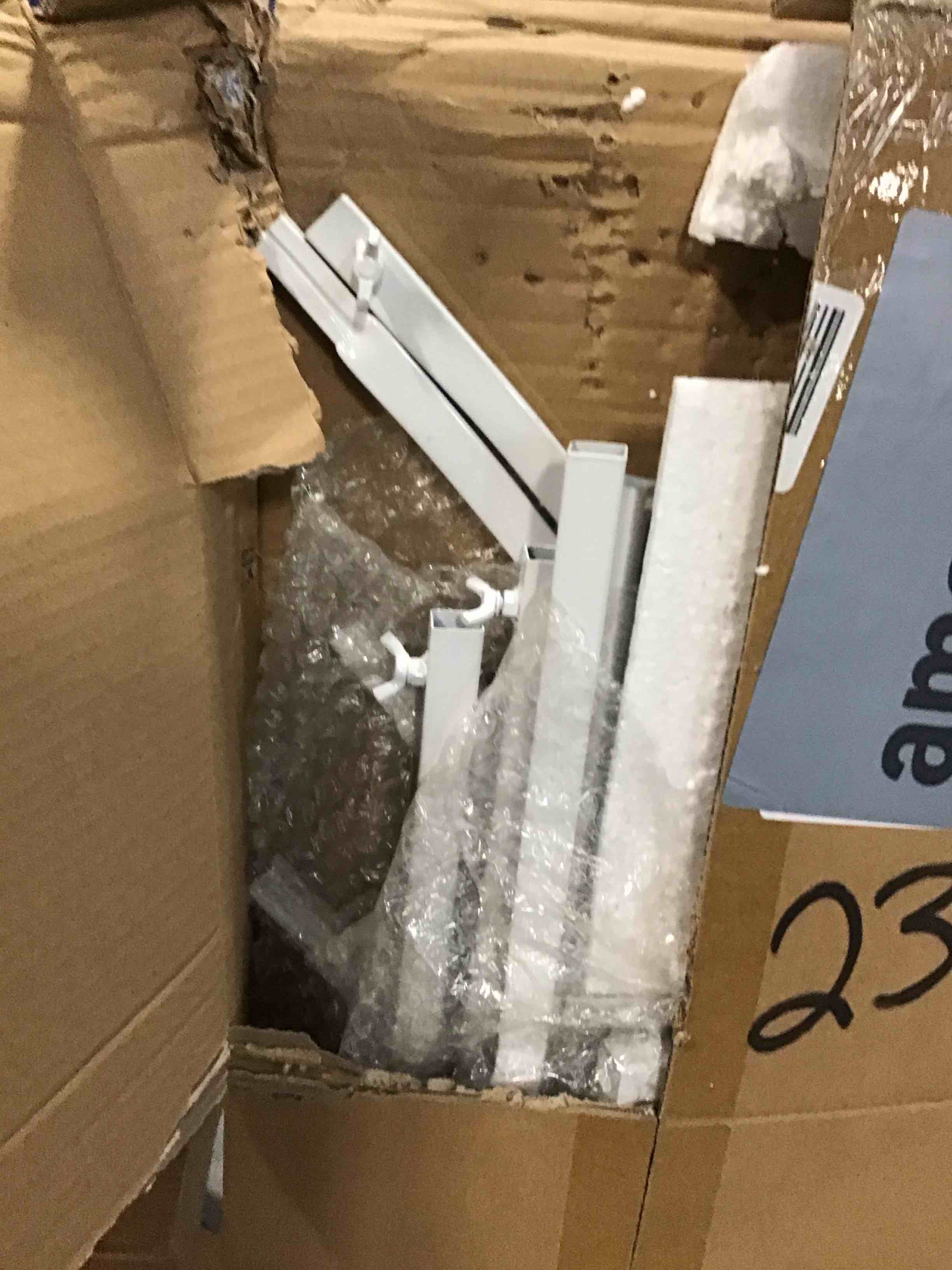 https://s3.amazonaws.com/lotting-images-prod/bidfta/YEL6439334_1718632530759.jpeg