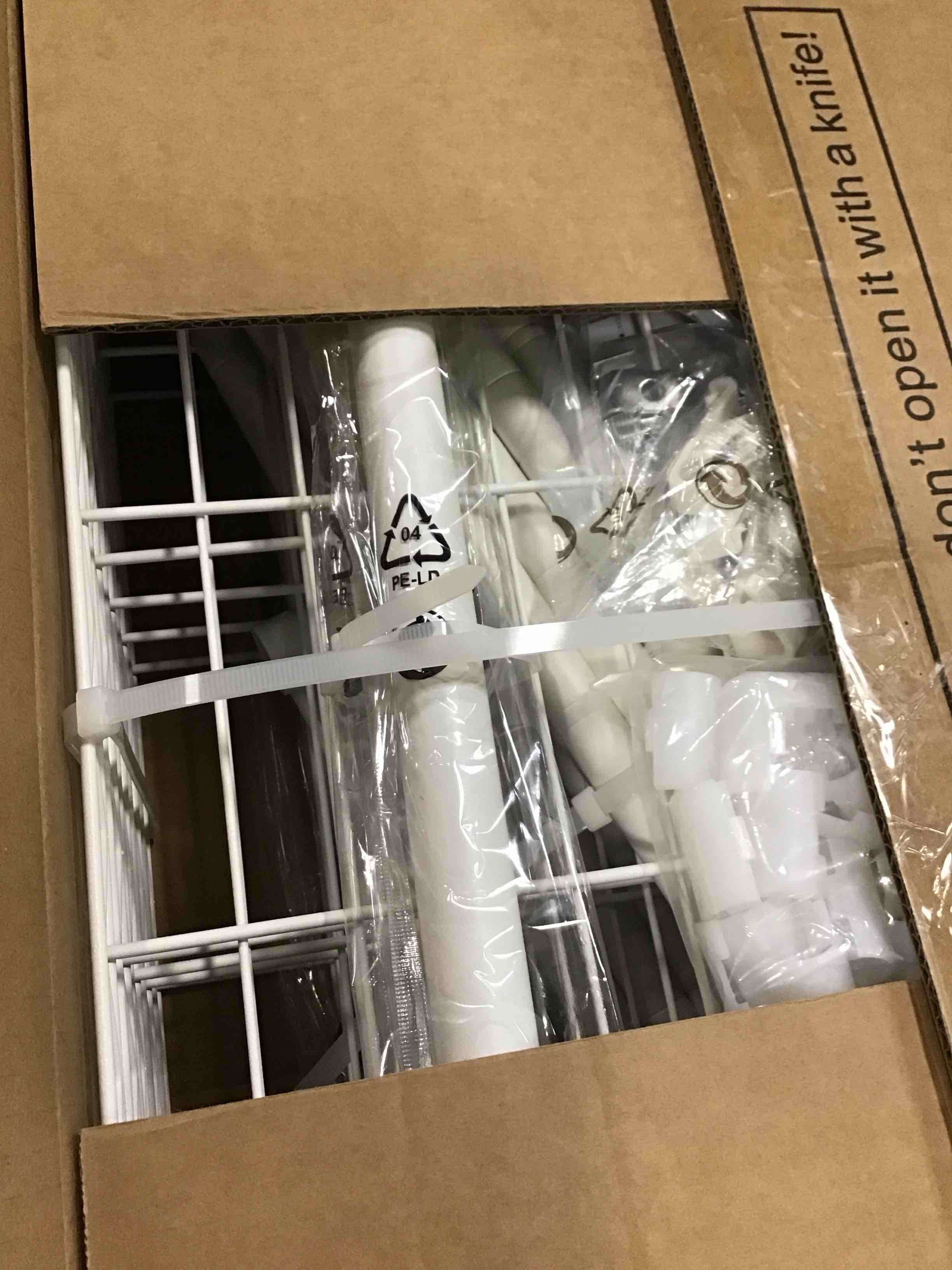 https://s3.amazonaws.com/lotting-images-prod/bidfta/YEL6439379_1718638851156.jpeg