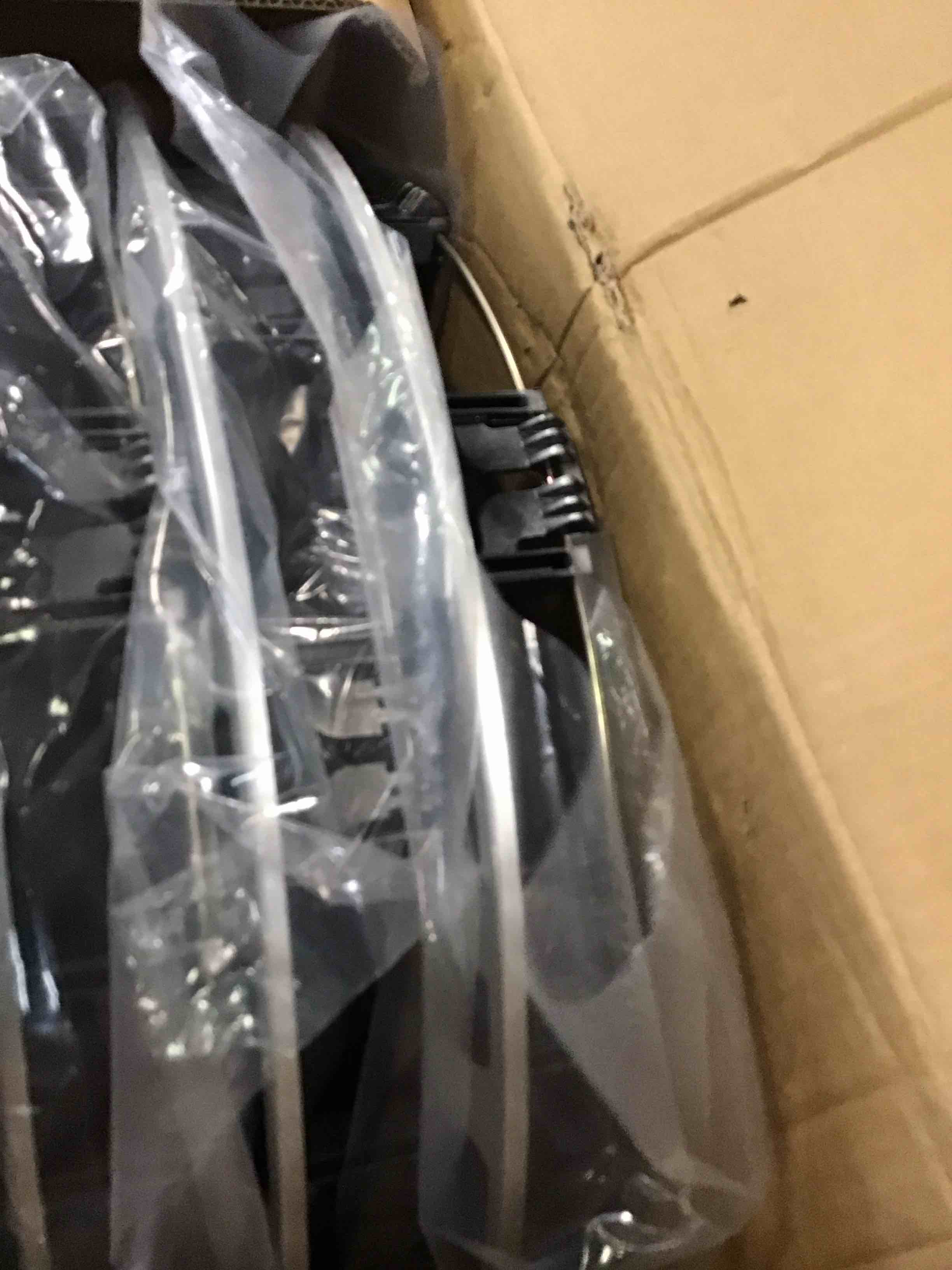 https://s3.amazonaws.com/lotting-images-prod/bidfta/YEL6439809_1718803533504.jpeg