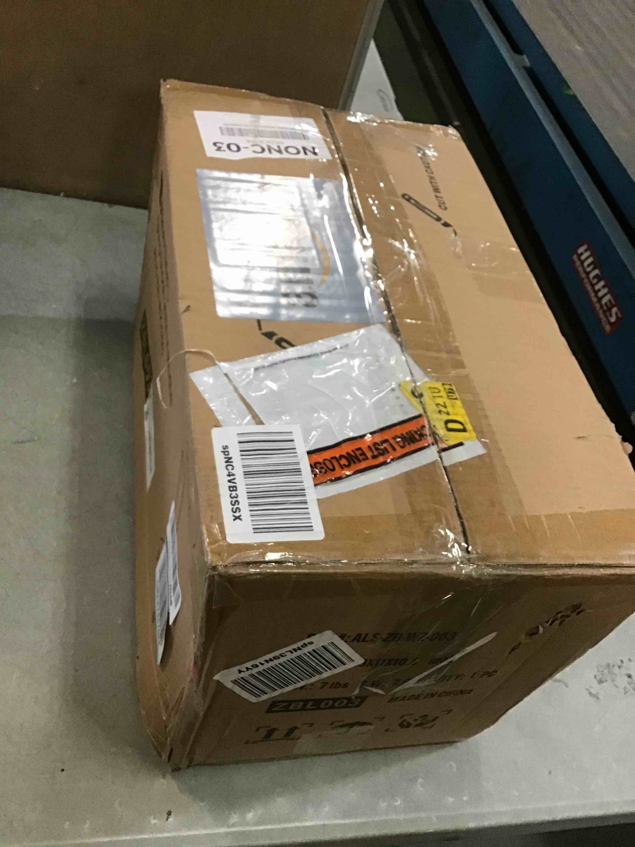 https://s3.amazonaws.com/lotting-images-prod/bidfta/YEL6440406_1717699483839.jpeg