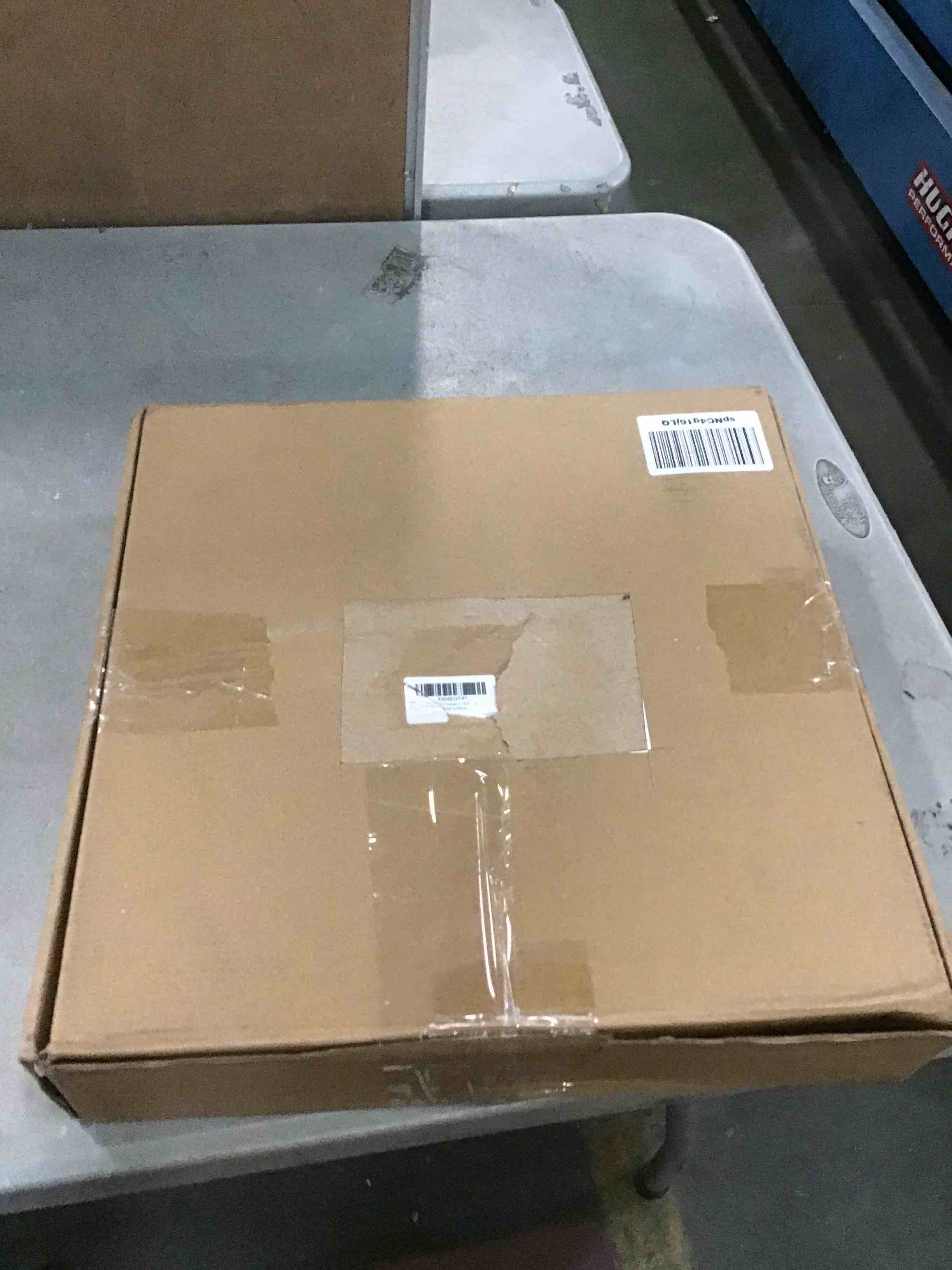 https://s3.amazonaws.com/lotting-images-prod/bidfta/YEL6440407_1717699758819.jpeg