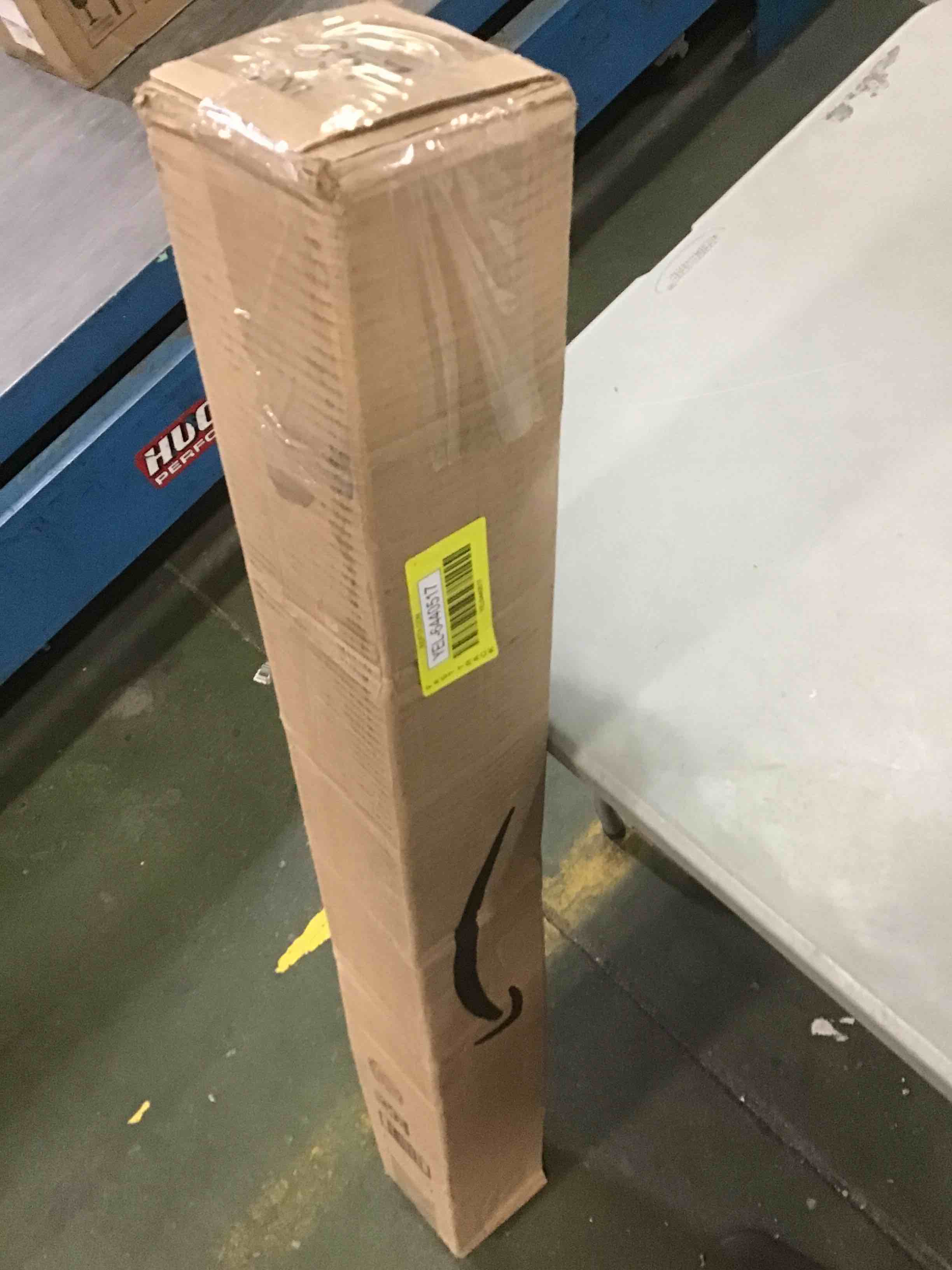 https://s3.amazonaws.com/lotting-images-prod/bidfta/YEL6440517_1717770510732.jpeg