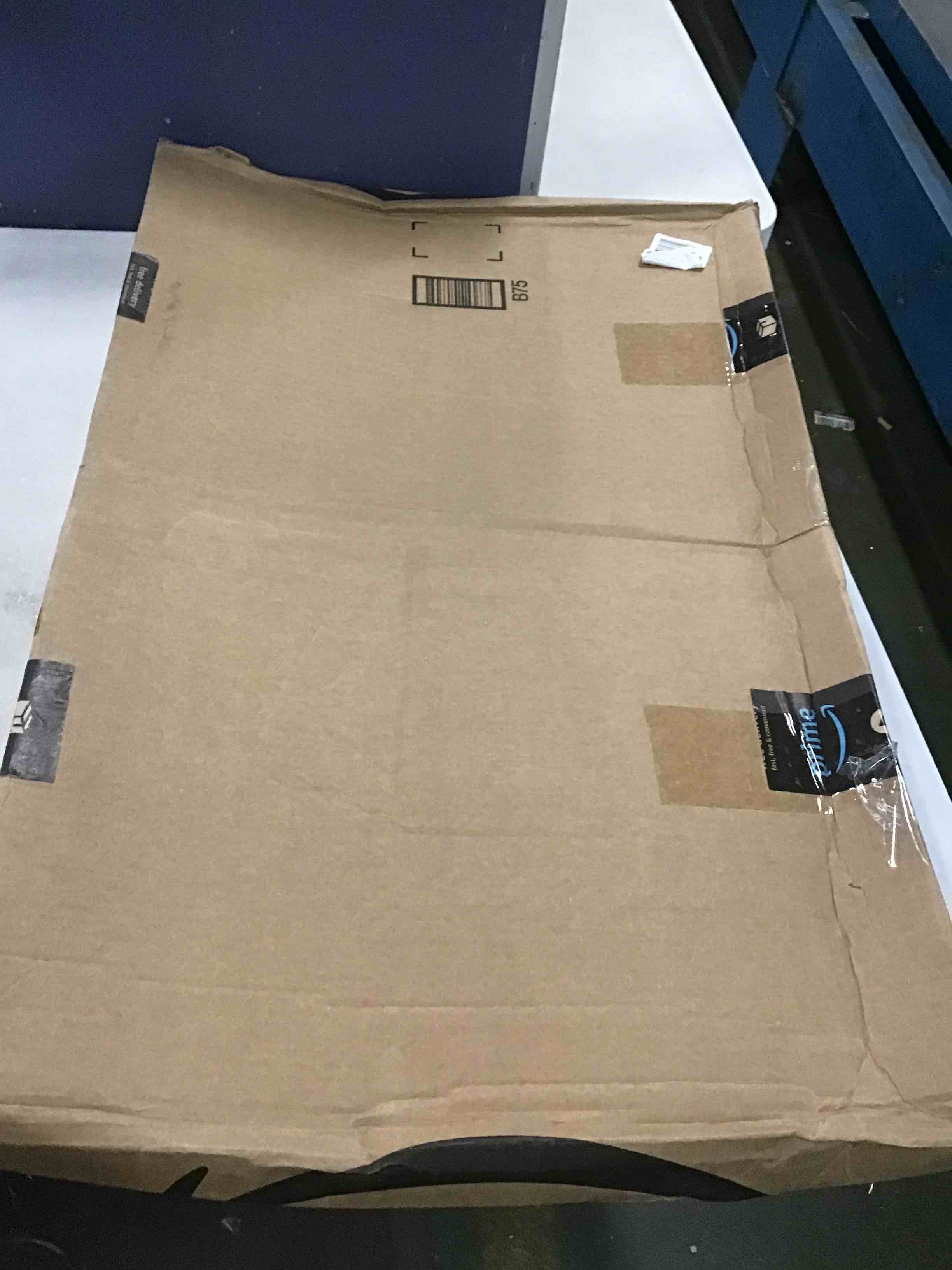 https://s3.amazonaws.com/lotting-images-prod/bidfta/YEL6440823_1718041583414.jpeg