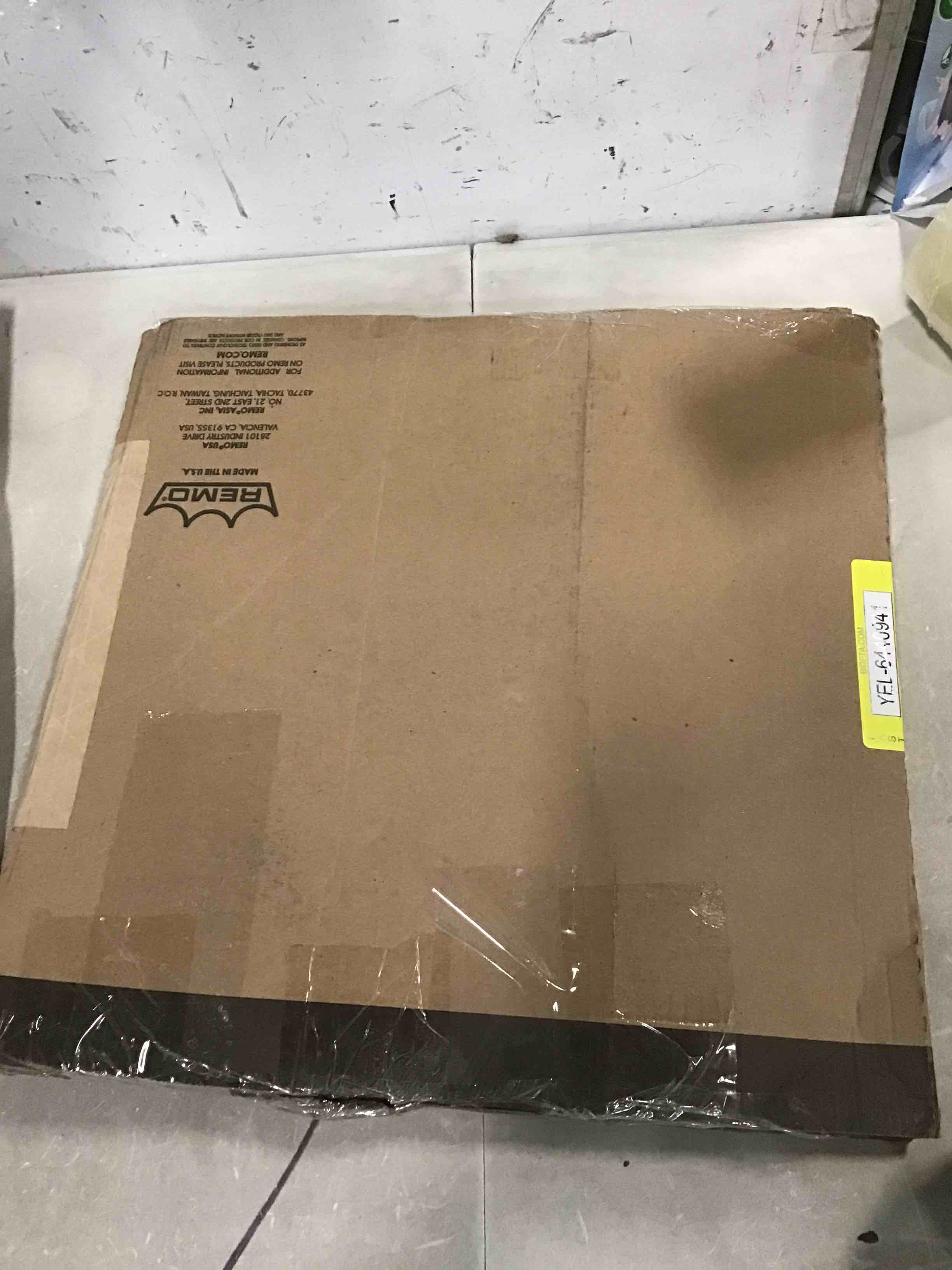 https://s3.amazonaws.com/lotting-images-prod/bidfta/YEL6440941_1718110701291.jpeg