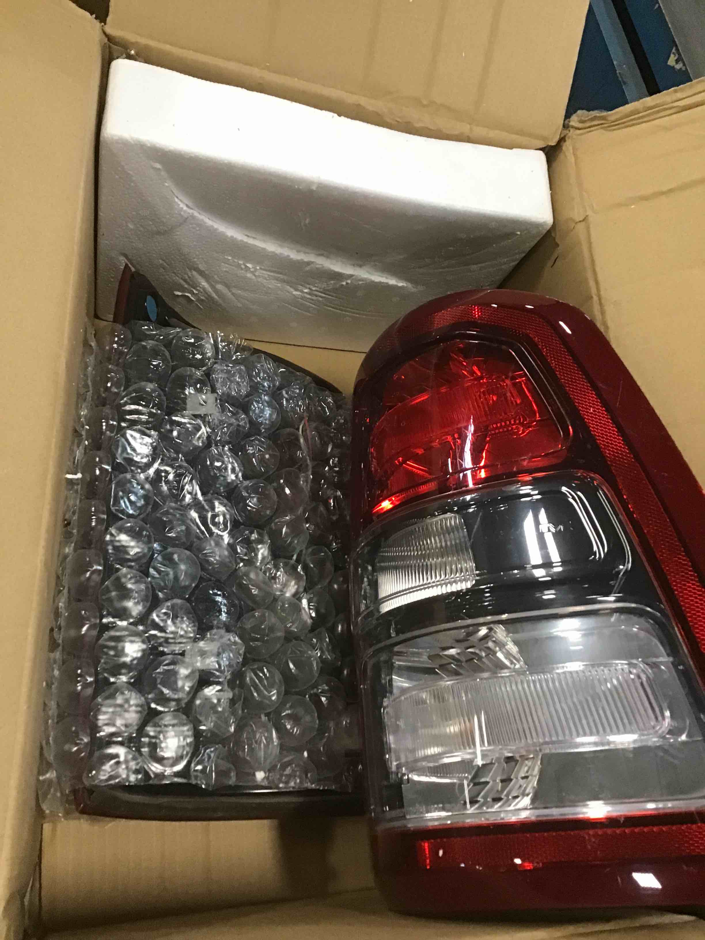 https://s3.amazonaws.com/lotting-images-prod/bidfta/YEL6441240_1718205429063.jpeg