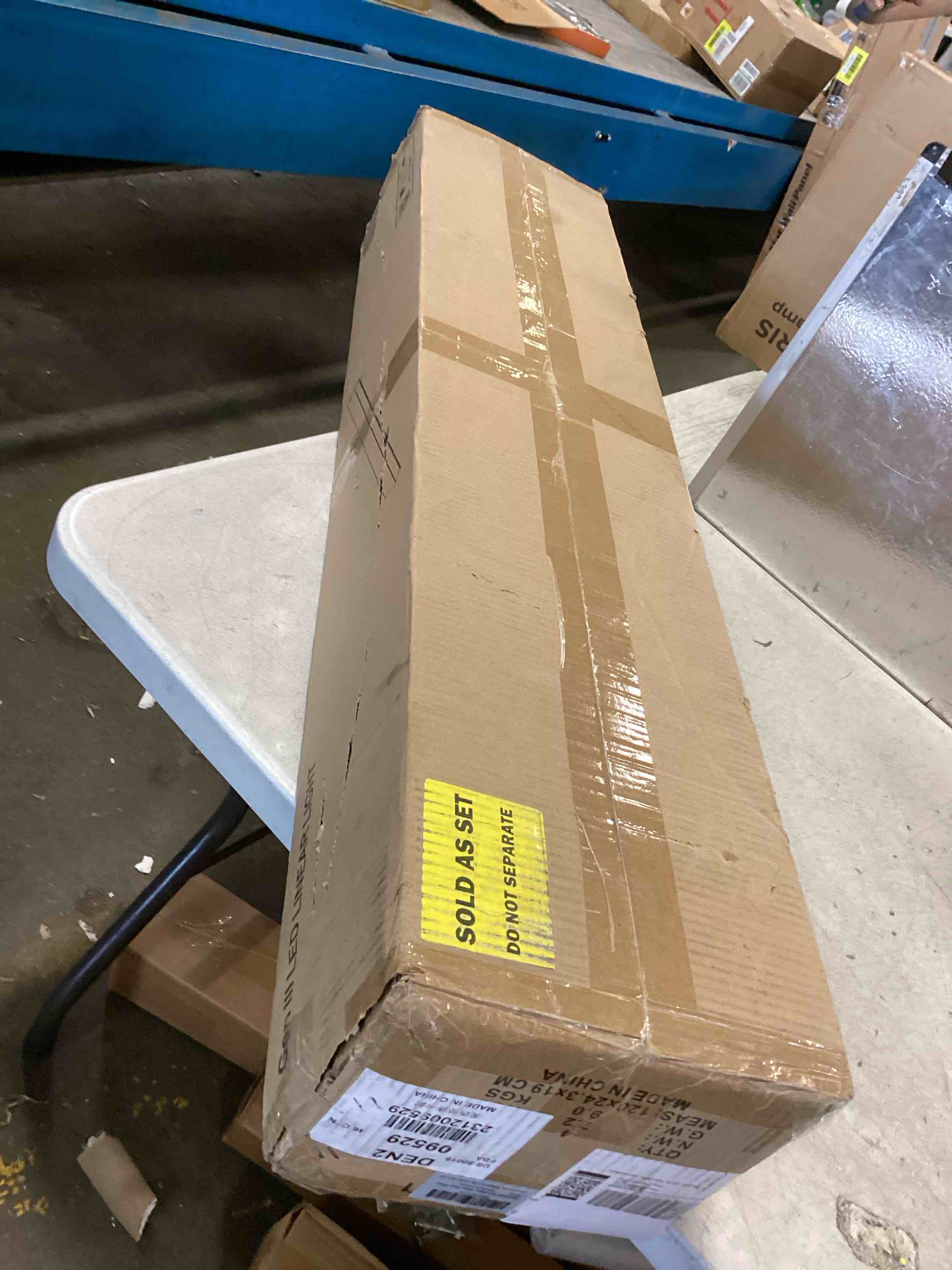 https://s3.amazonaws.com/lotting-images-prod/bidfta/YEL6441611_1717680831872.jpeg