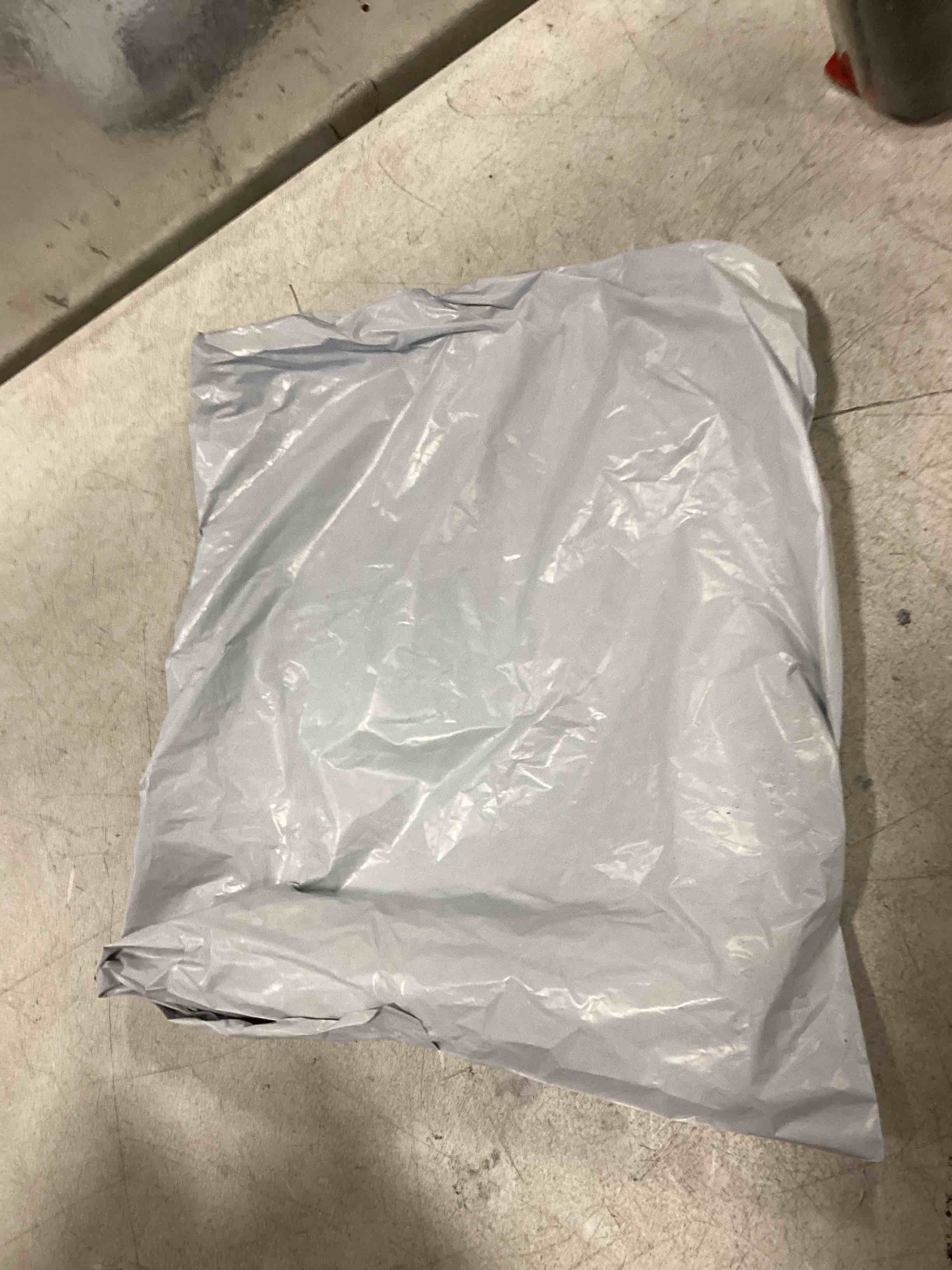 https://s3.amazonaws.com/lotting-images-prod/bidfta/YEL6441702_1717693977411.jpeg