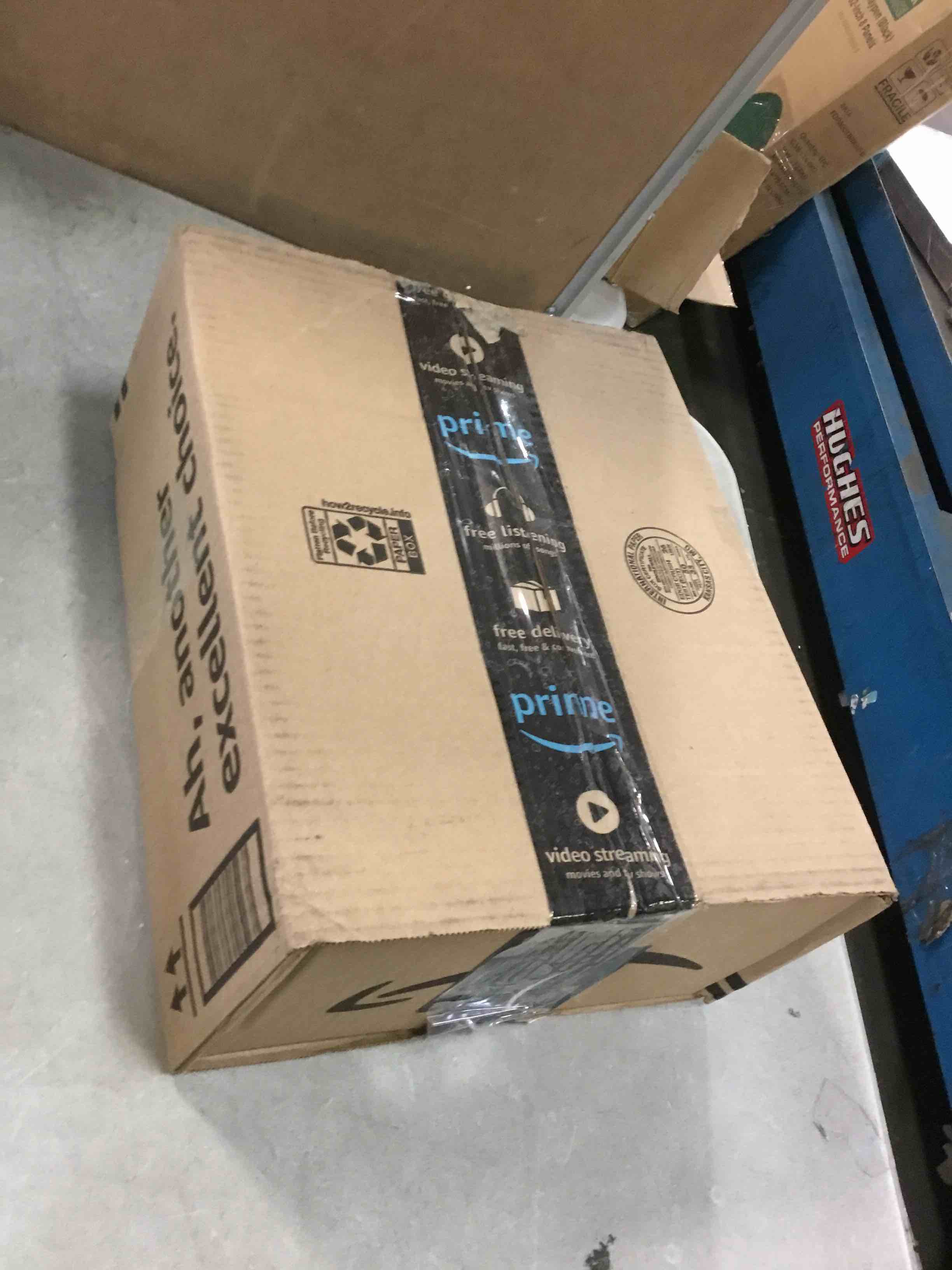 https://s3.amazonaws.com/lotting-images-prod/bidfta/YEL6442220_1718048624325.jpeg
