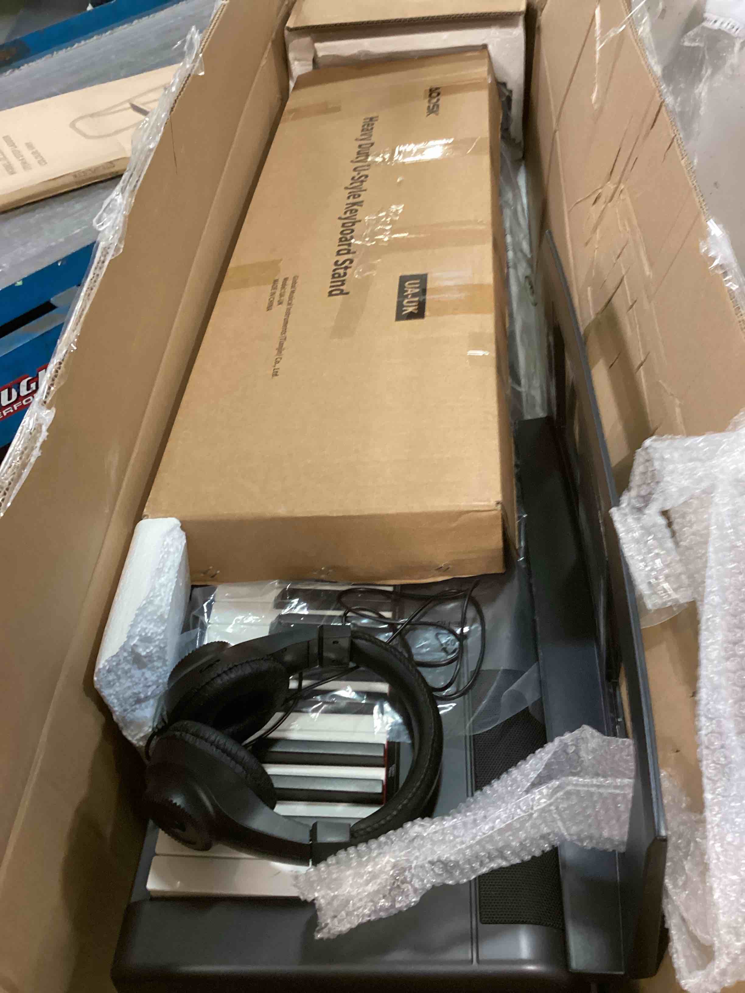 https://s3.amazonaws.com/lotting-images-prod/bidfta/YEL6442378_1718118221900.jpeg