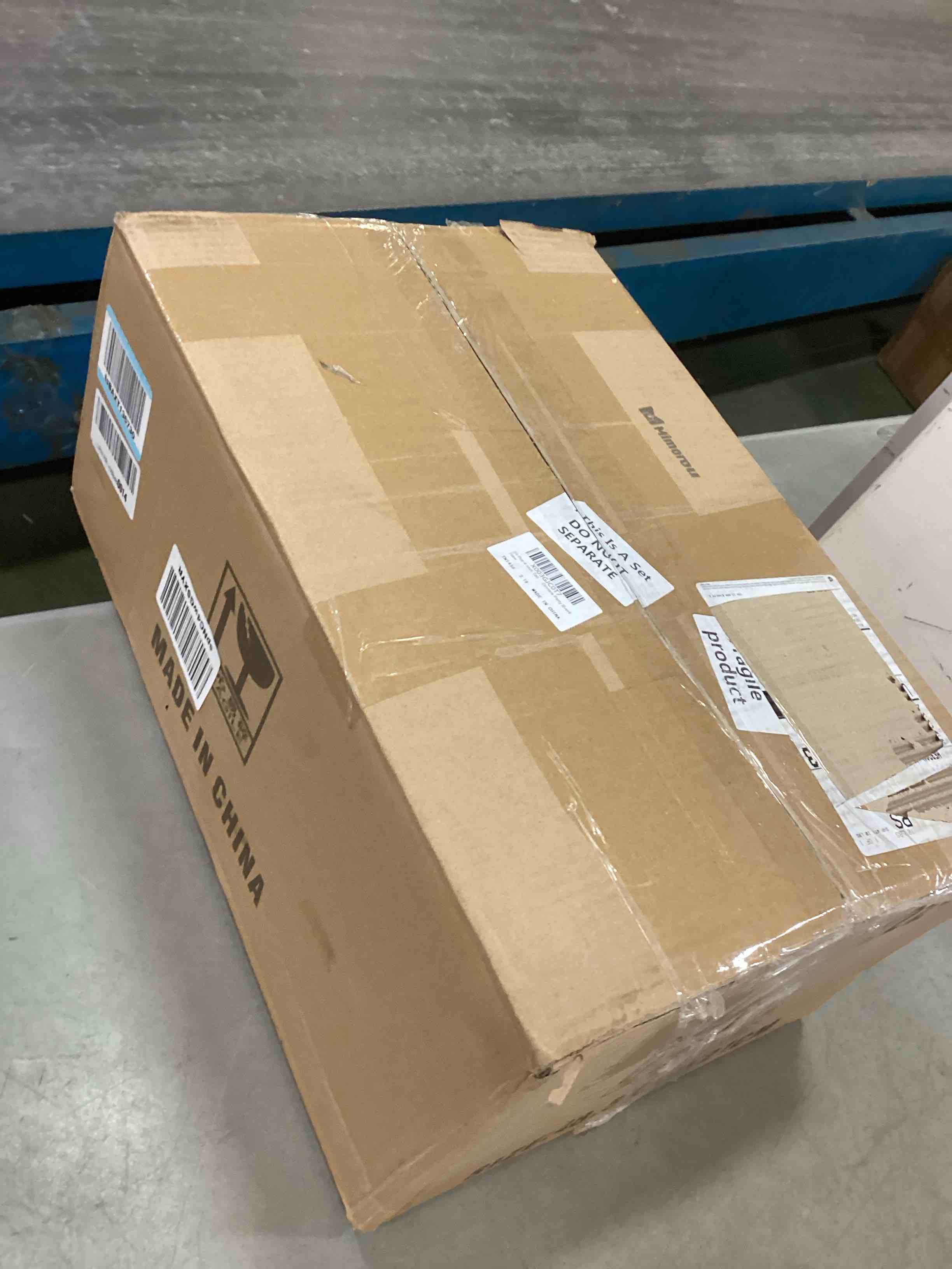 https://s3.amazonaws.com/lotting-images-prod/bidfta/YEL6442497_1718135978836.jpeg