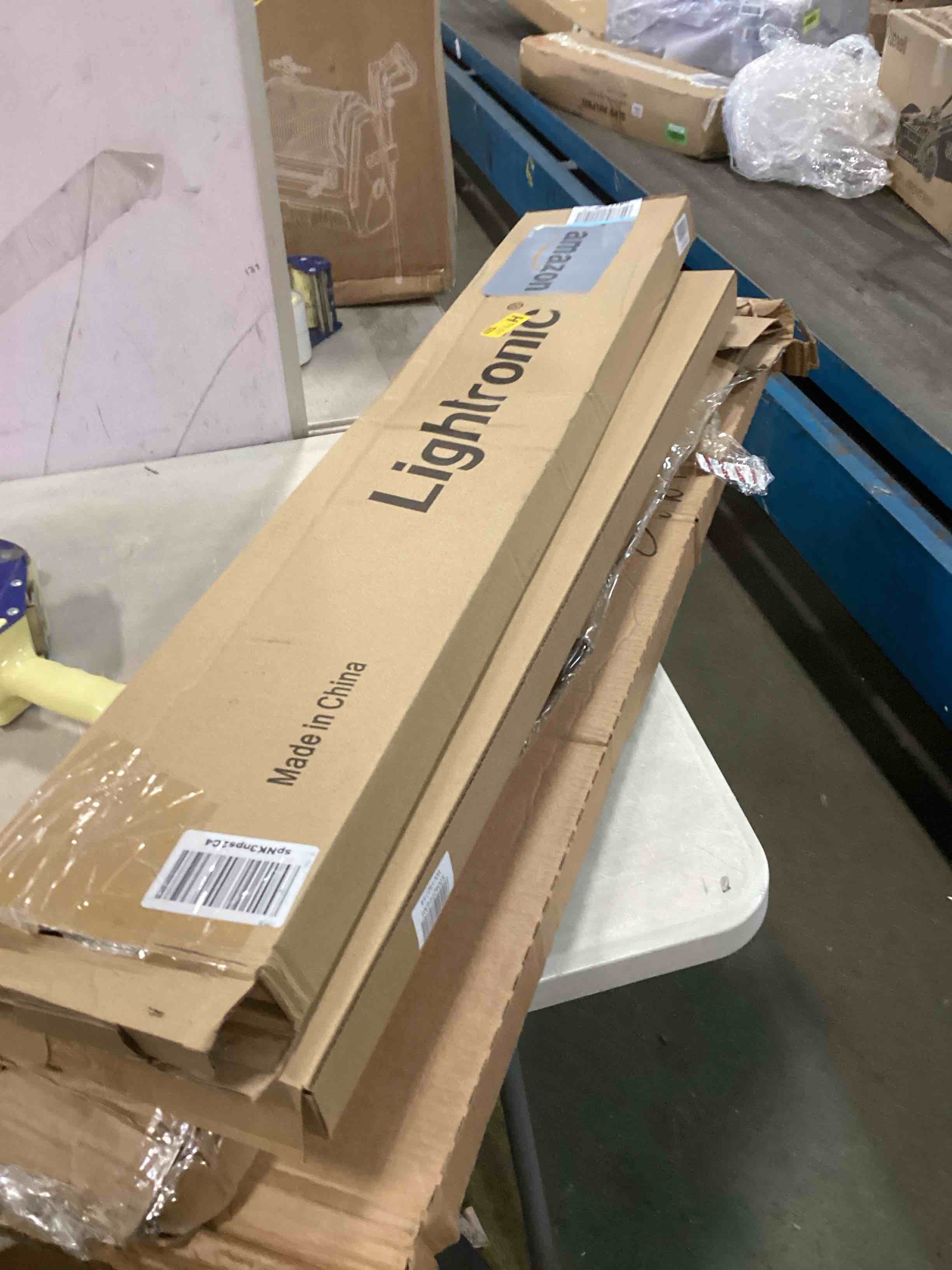 https://s3.amazonaws.com/lotting-images-prod/bidfta/YEL6443512_1717767708841.jpeg