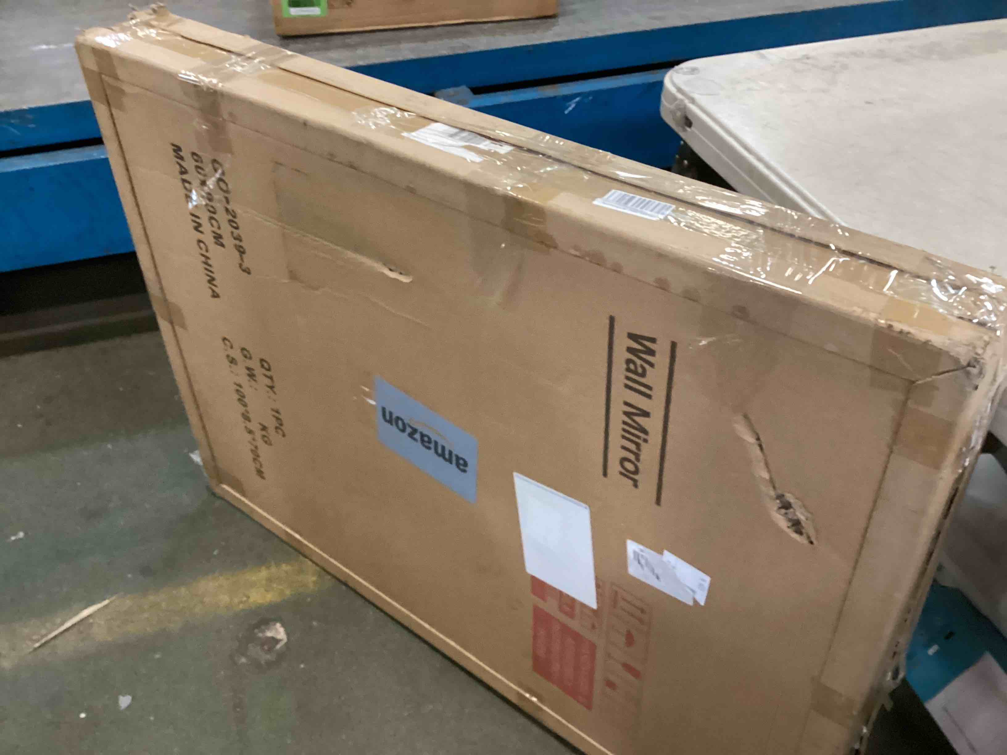 https://s3.amazonaws.com/lotting-images-prod/bidfta/YEL6443808_1718029384165.jpeg