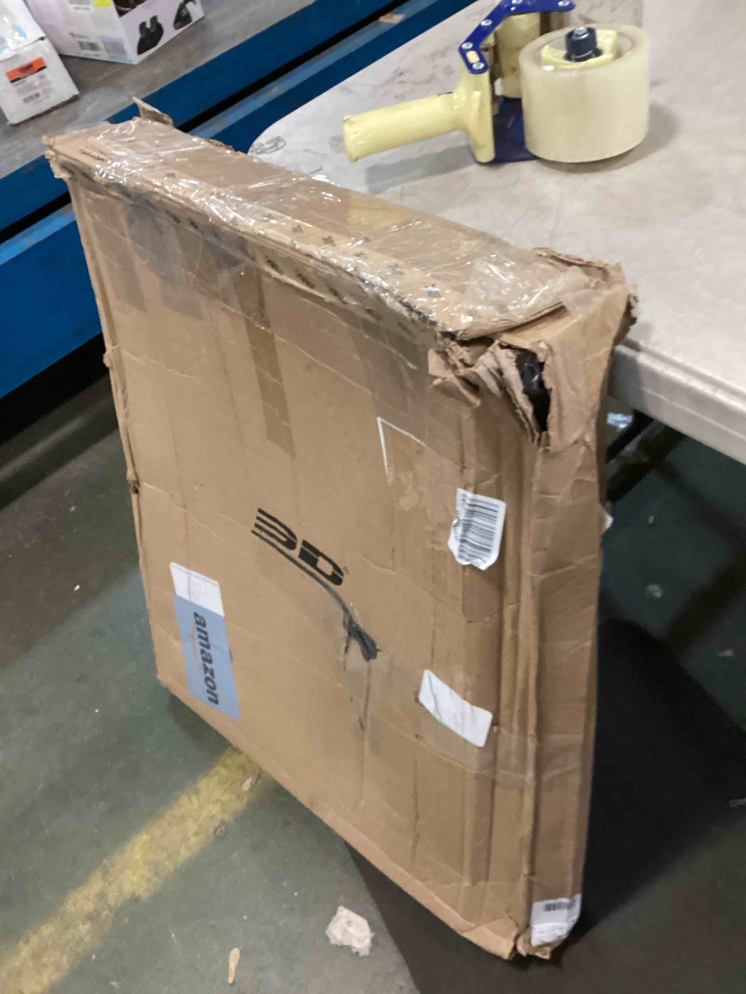 https://s3.amazonaws.com/lotting-images-prod/bidfta/YEL6443978_1718048639975.jpeg