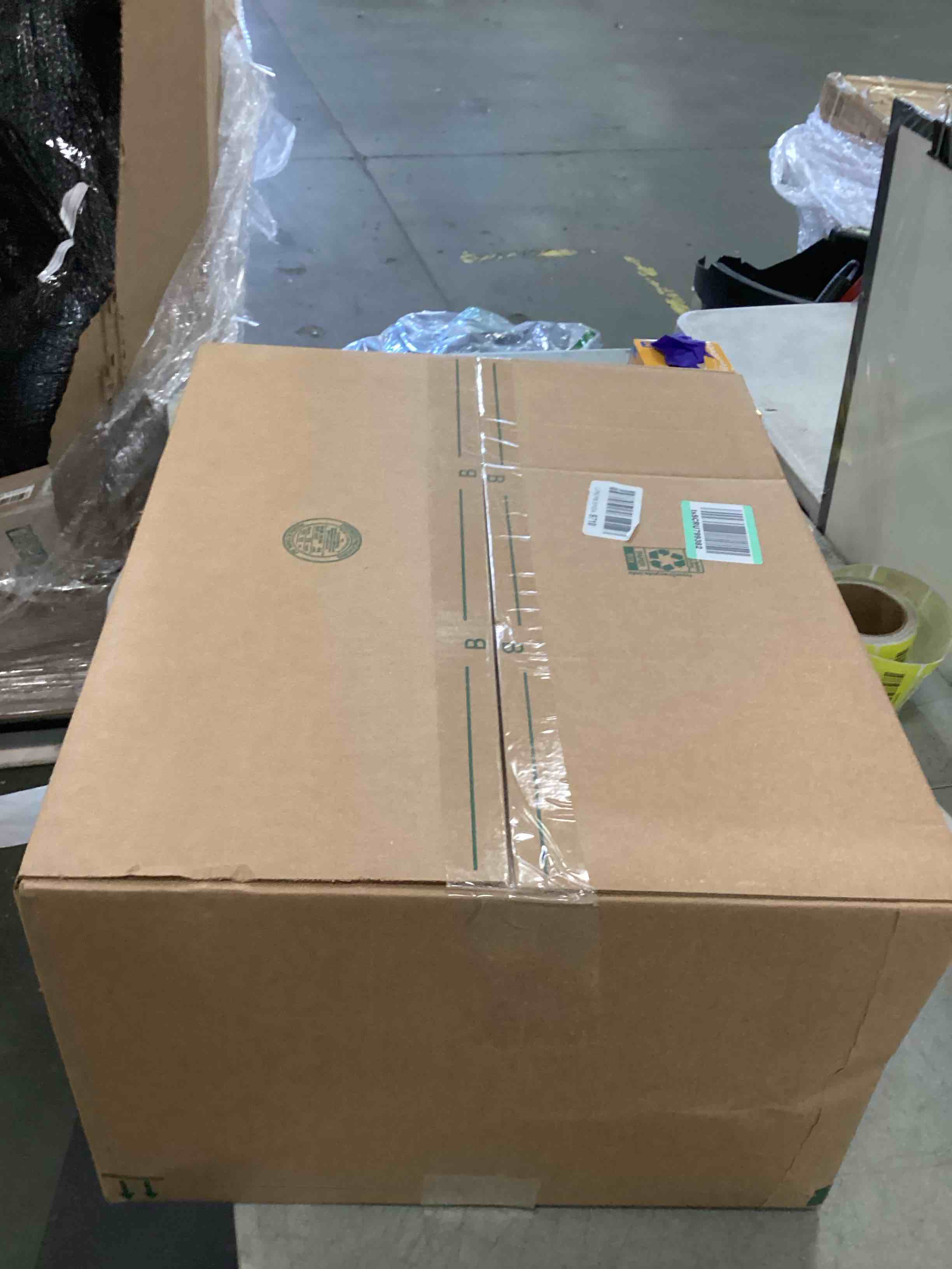 https://s3.amazonaws.com/lotting-images-prod/bidfta/YEL6444032_1718121781390.jpeg