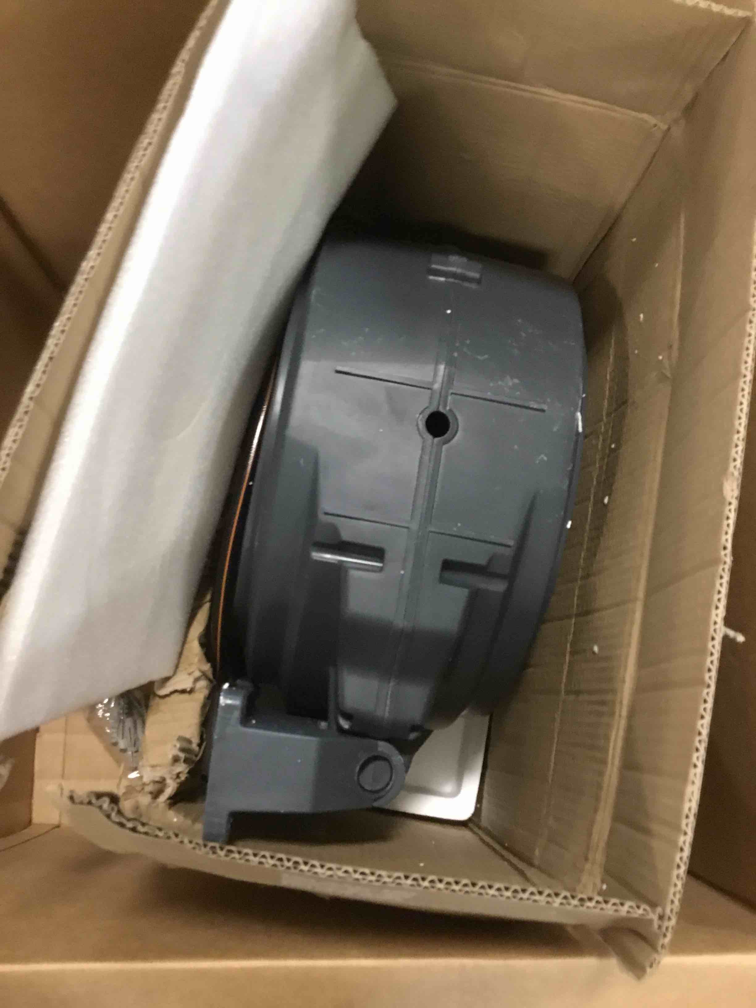 https://s3.amazonaws.com/lotting-images-prod/bidfta/YEL6444340_1718712671706.jpeg