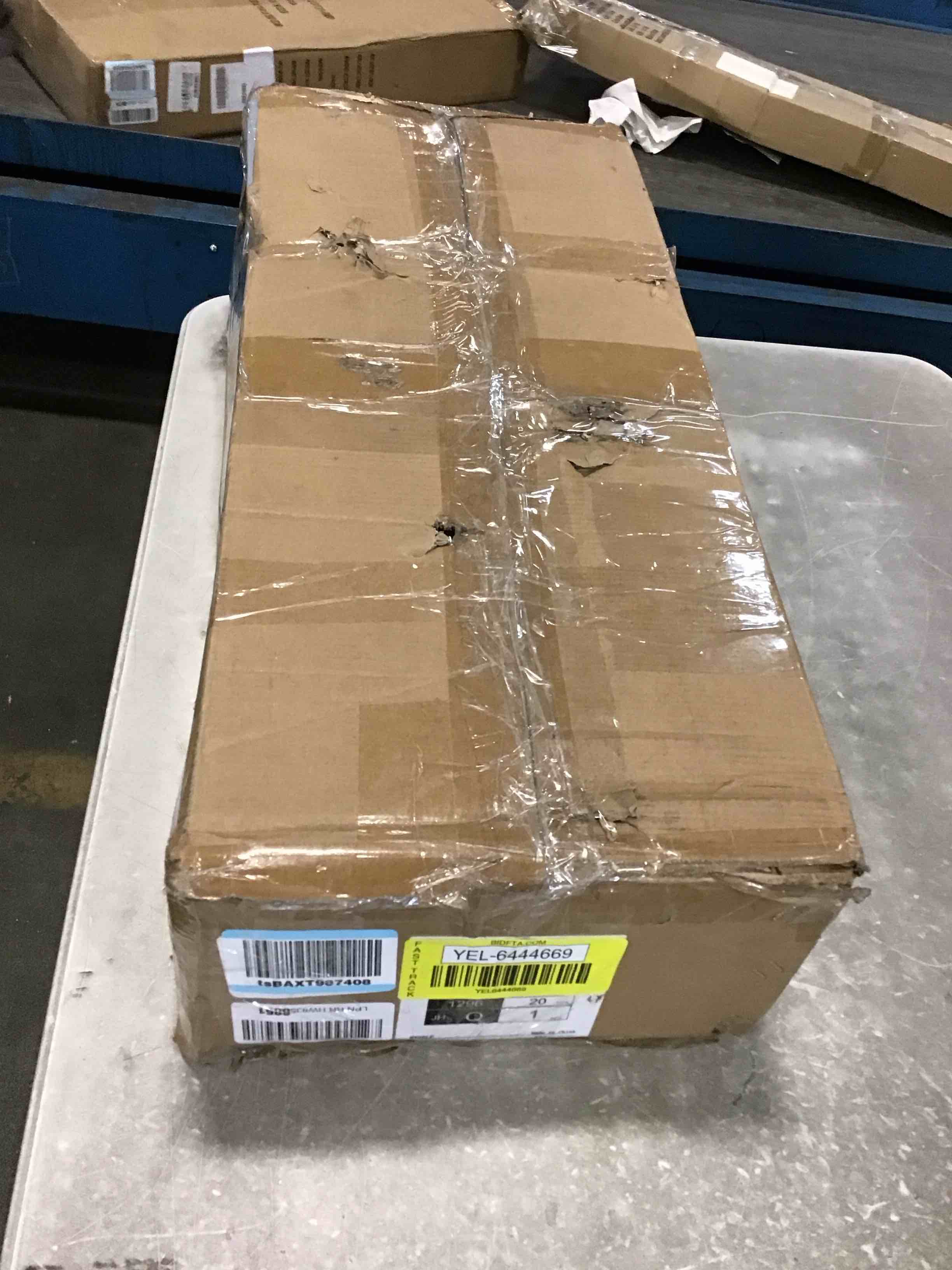 https://s3.amazonaws.com/lotting-images-prod/bidfta/YEL6444669_1717599472893.jpeg