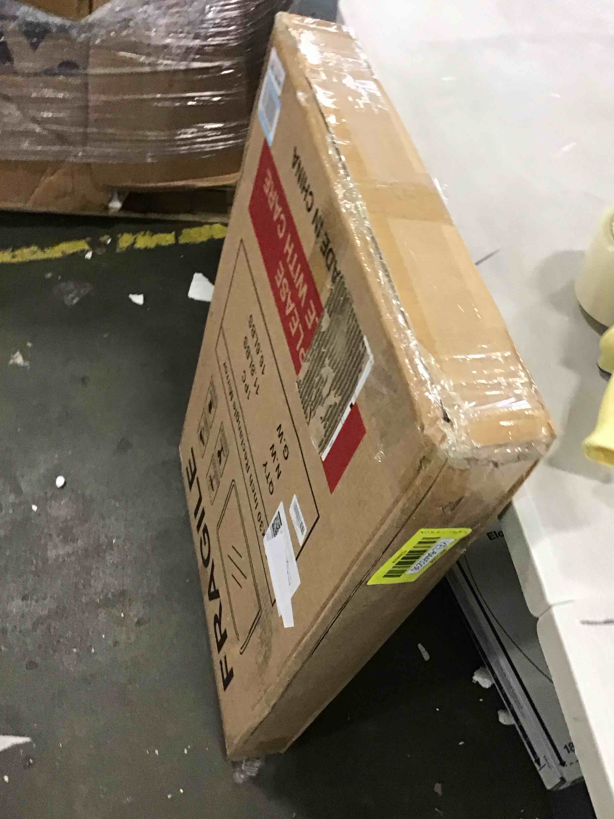 https://s3.amazonaws.com/lotting-images-prod/bidfta/YEL6445236_1718042943775.jpeg
