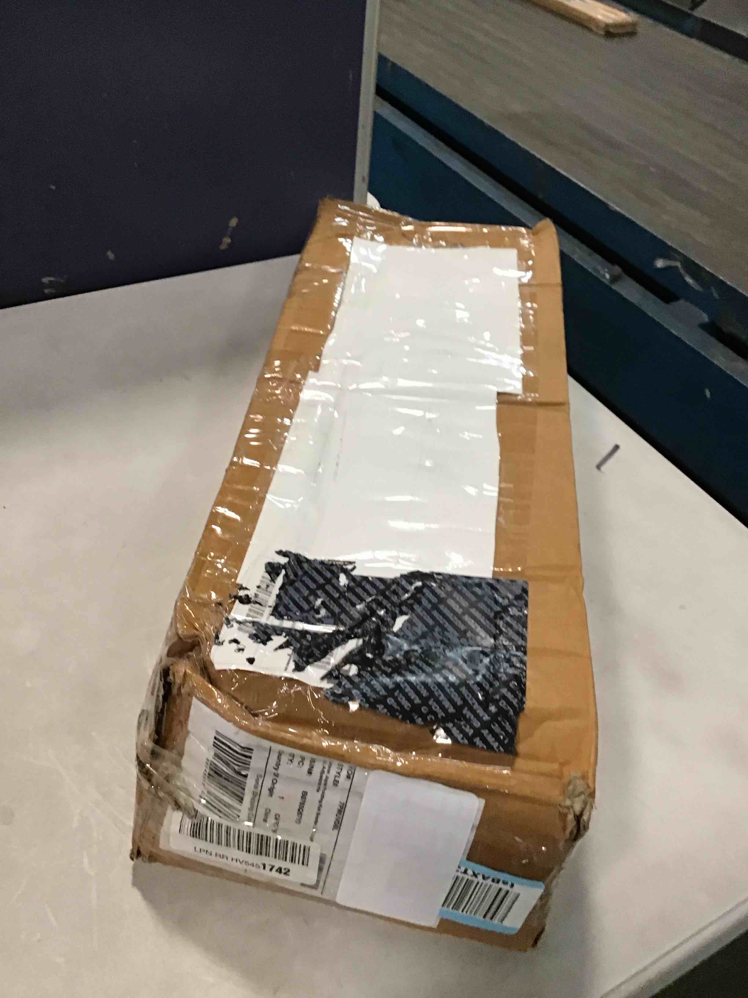 https://s3.amazonaws.com/lotting-images-prod/bidfta/YEL6446104_1717587459352.jpeg