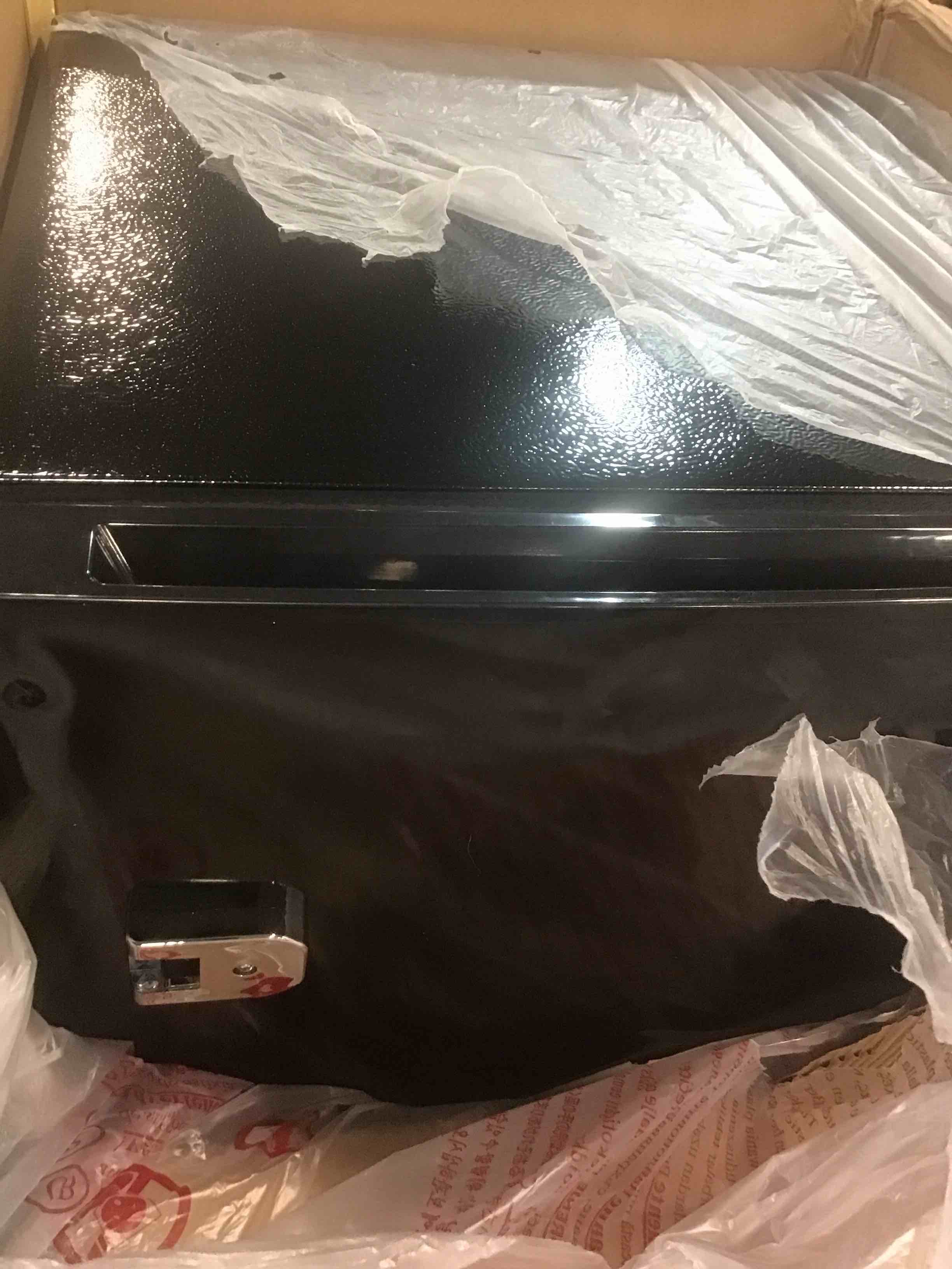 https://s3.amazonaws.com/lotting-images-prod/bidfta/YEL6446191_1717598778881.jpeg