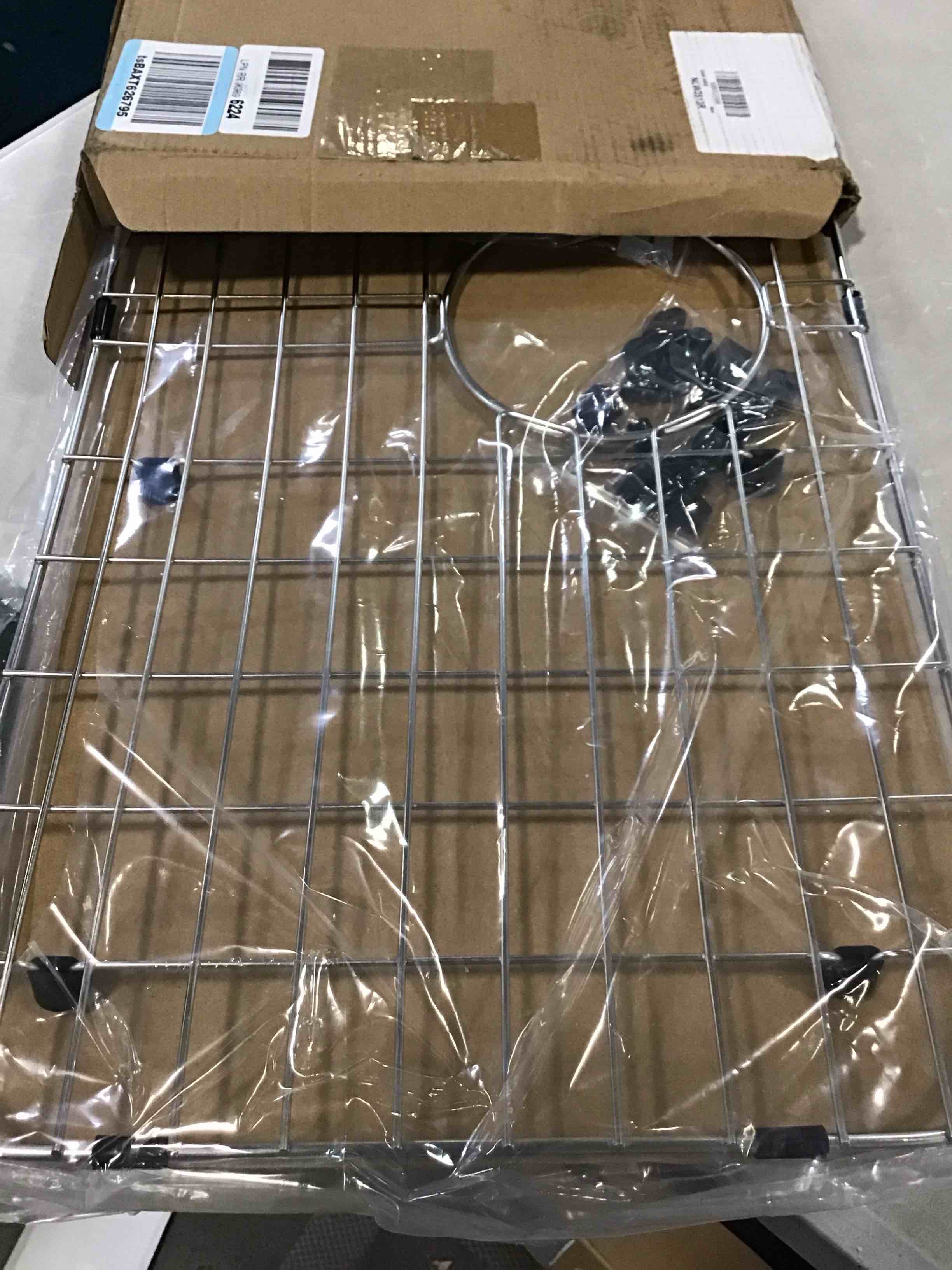 https://s3.amazonaws.com/lotting-images-prod/bidfta/YEL6446512_1717690331438.jpeg