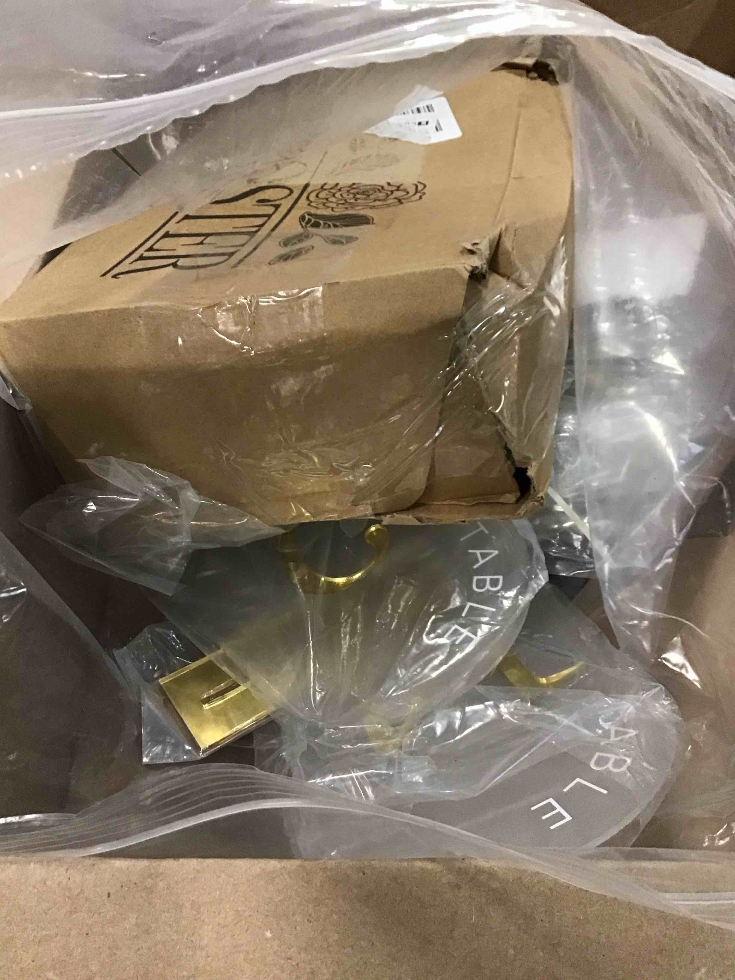 https://s3.amazonaws.com/lotting-images-prod/bidfta/YEL6447061_1718104481657.jpeg