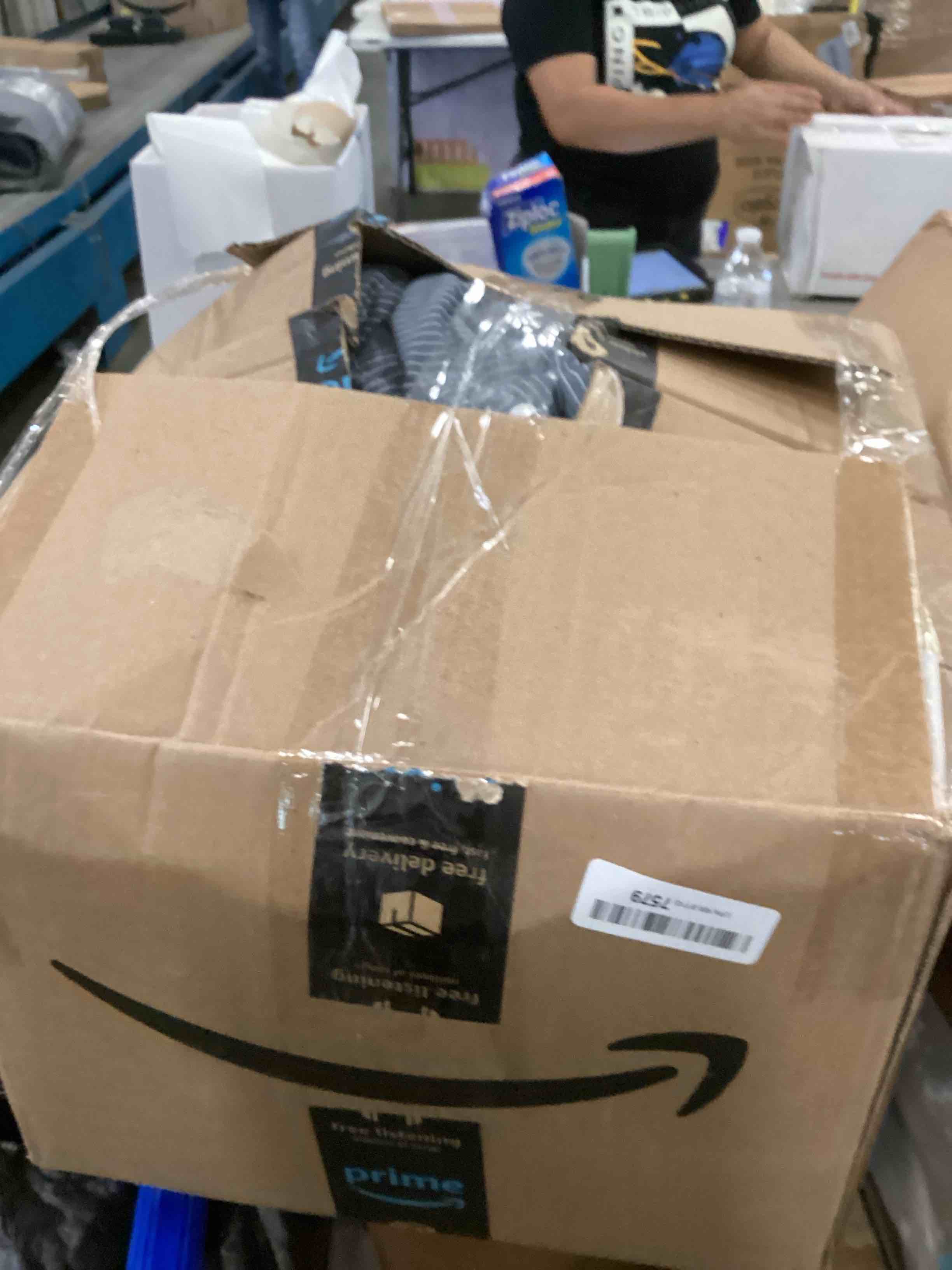 https://s3.amazonaws.com/lotting-images-prod/bidfta/YEL6447474_1717443646663.jpeg