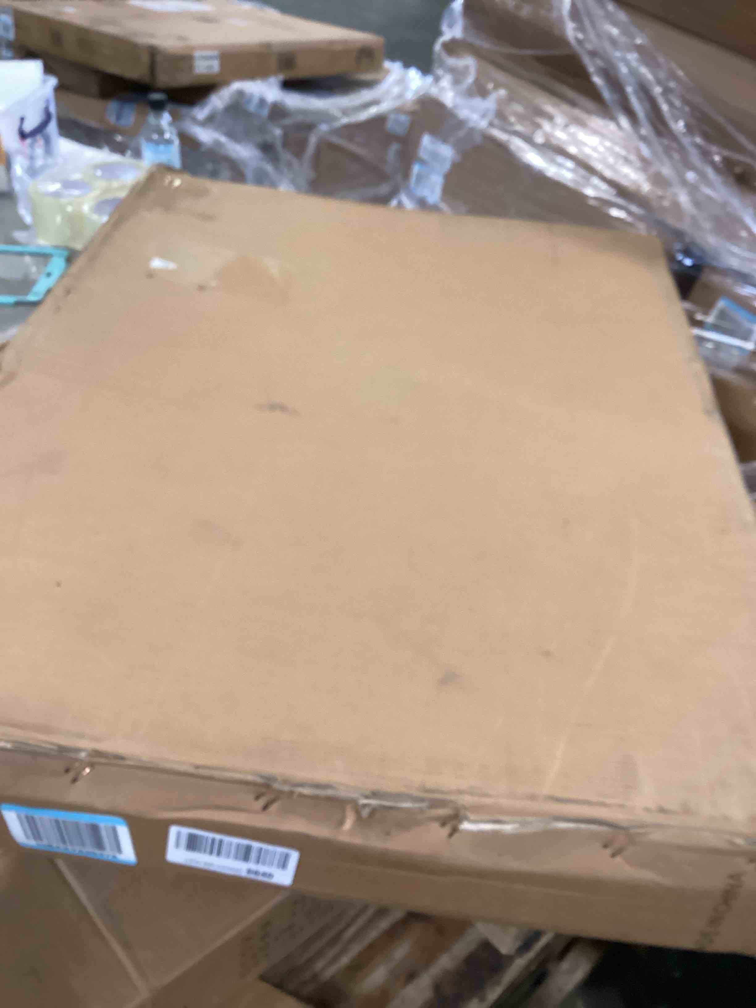 https://s3.amazonaws.com/lotting-images-prod/bidfta/YEL6447683_1717529534631.jpeg