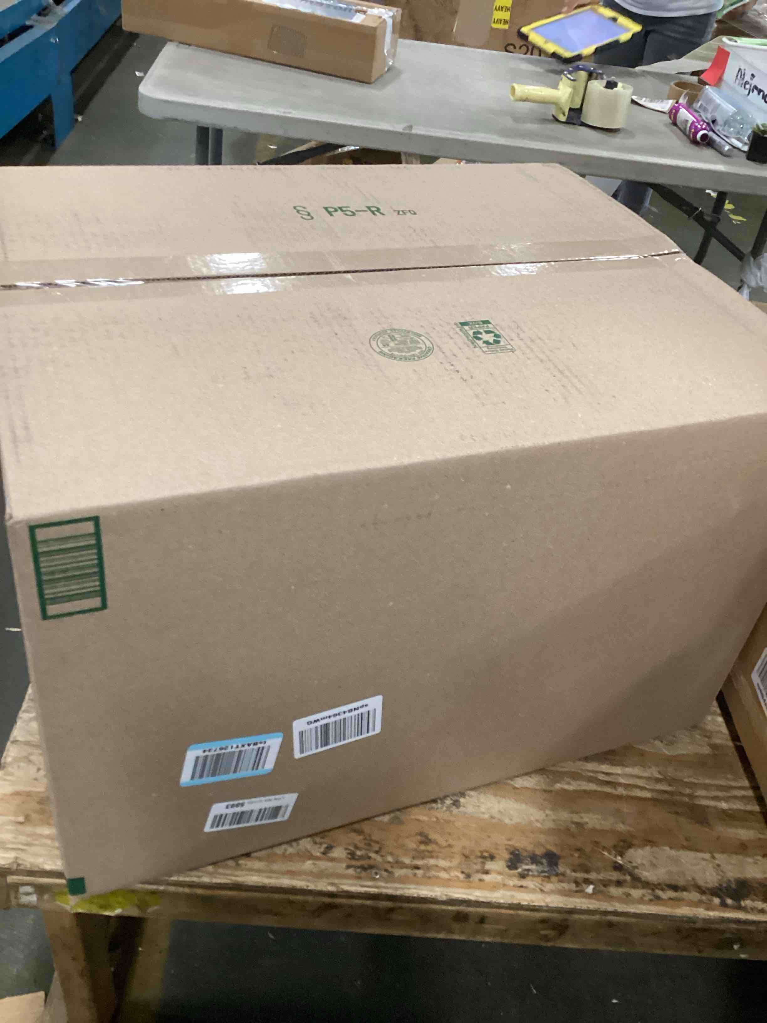 https://s3.amazonaws.com/lotting-images-prod/bidfta/YEL6447903_1717617120655.jpeg