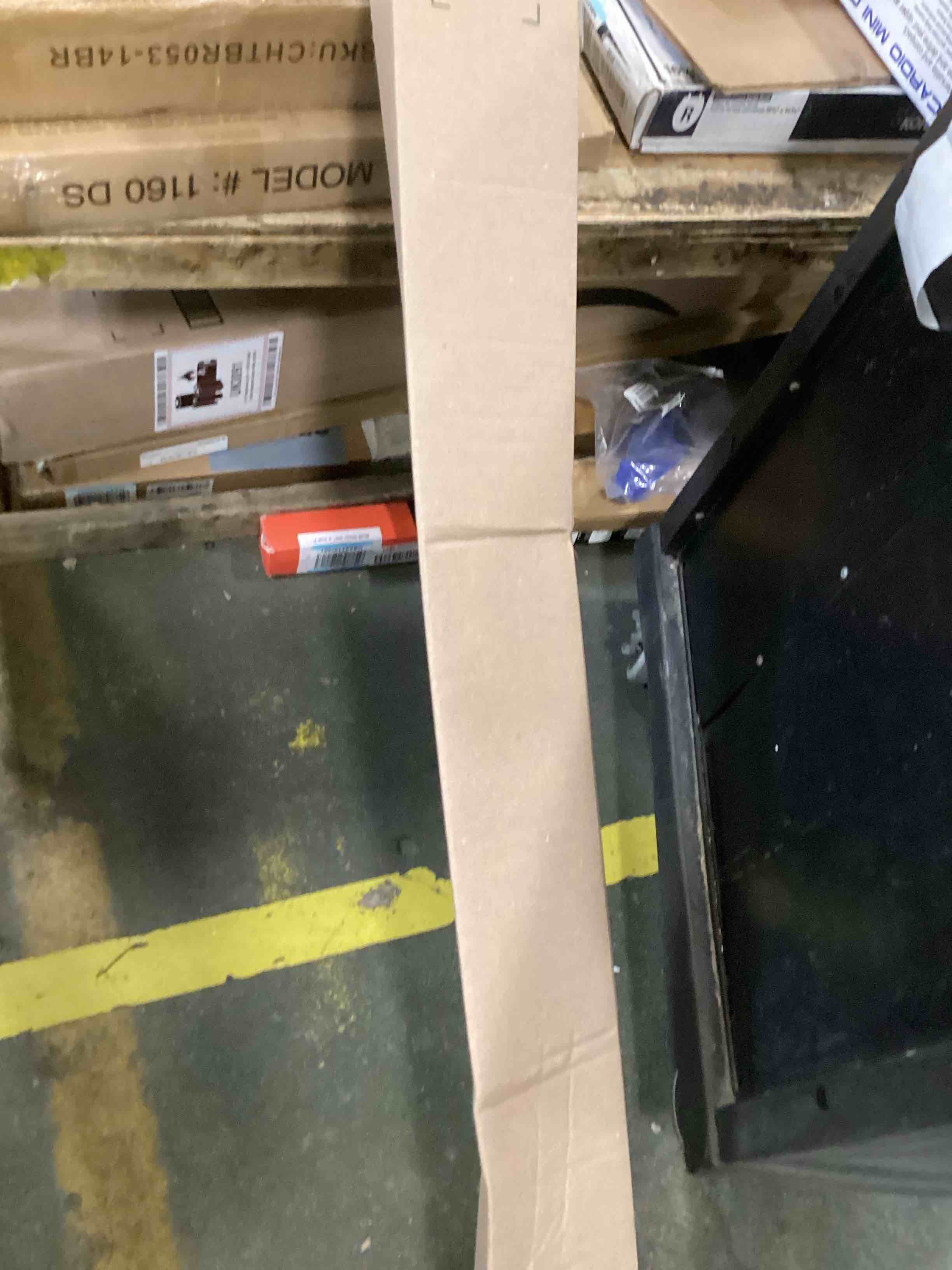 https://s3.amazonaws.com/lotting-images-prod/bidfta/YEL6448072_1717694415219.jpeg