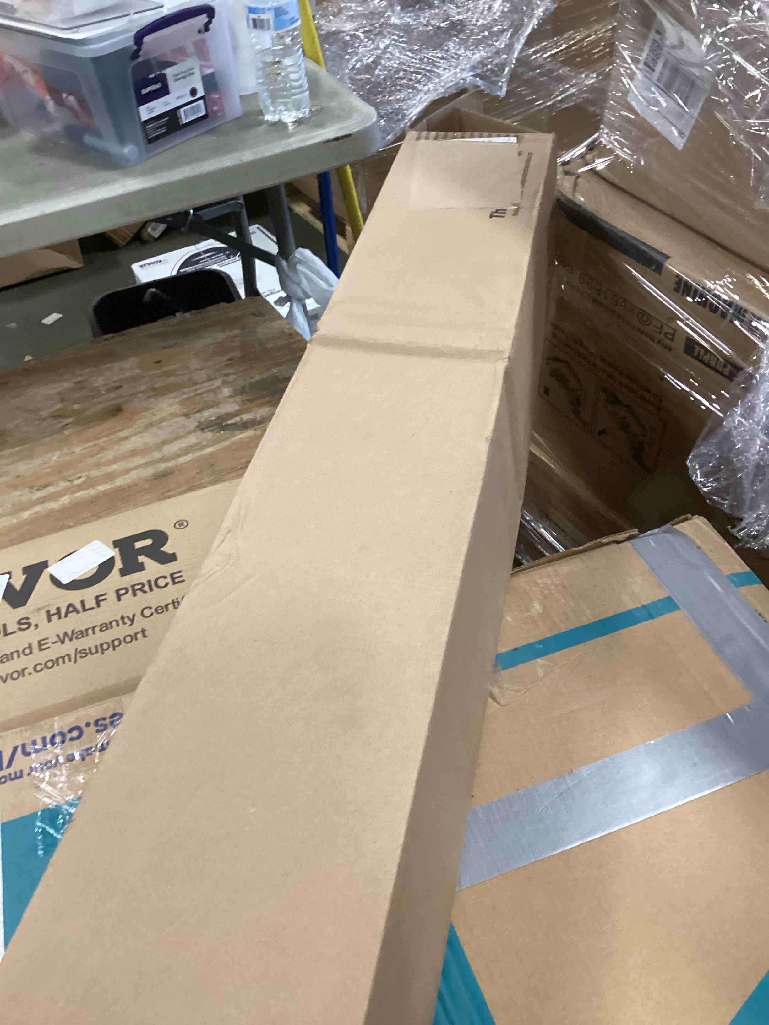 https://s3.amazonaws.com/lotting-images-prod/bidfta/YEL6448136_1717703390348.jpeg