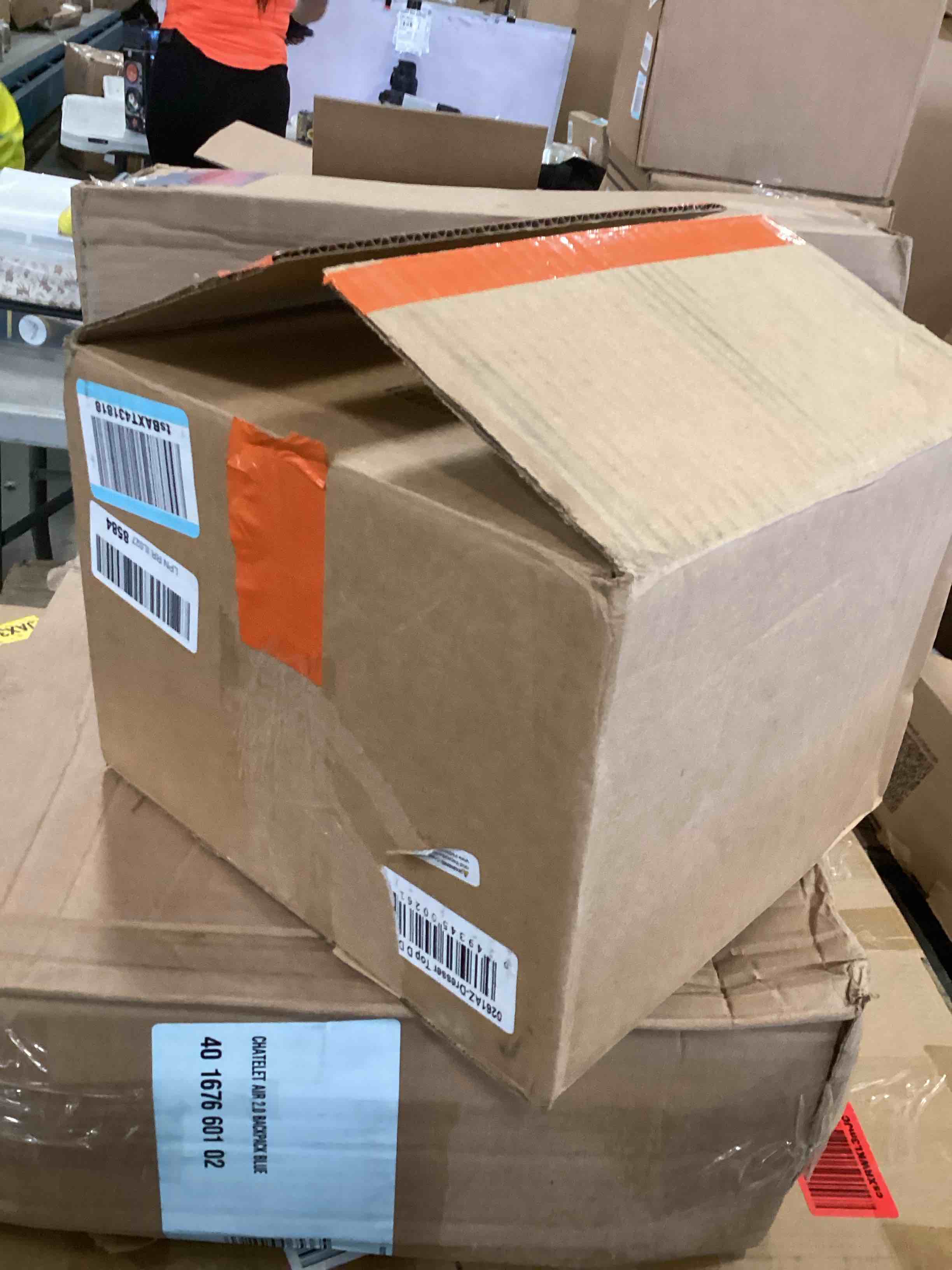 https://s3.amazonaws.com/lotting-images-prod/bidfta/YEL6448366_1718194373629.jpeg