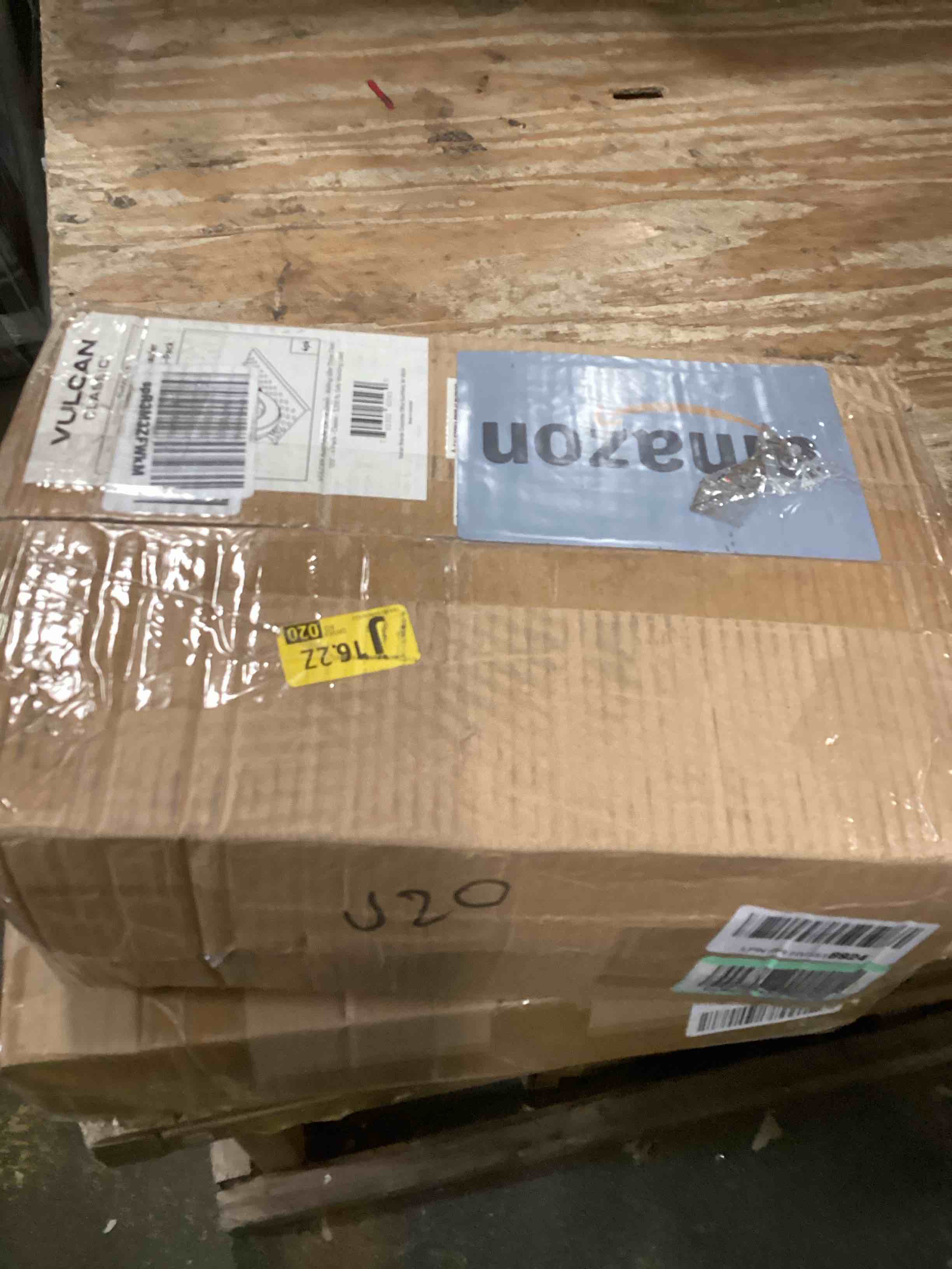 https://s3.amazonaws.com/lotting-images-prod/bidfta/YEL6448516_1718217045850.jpeg