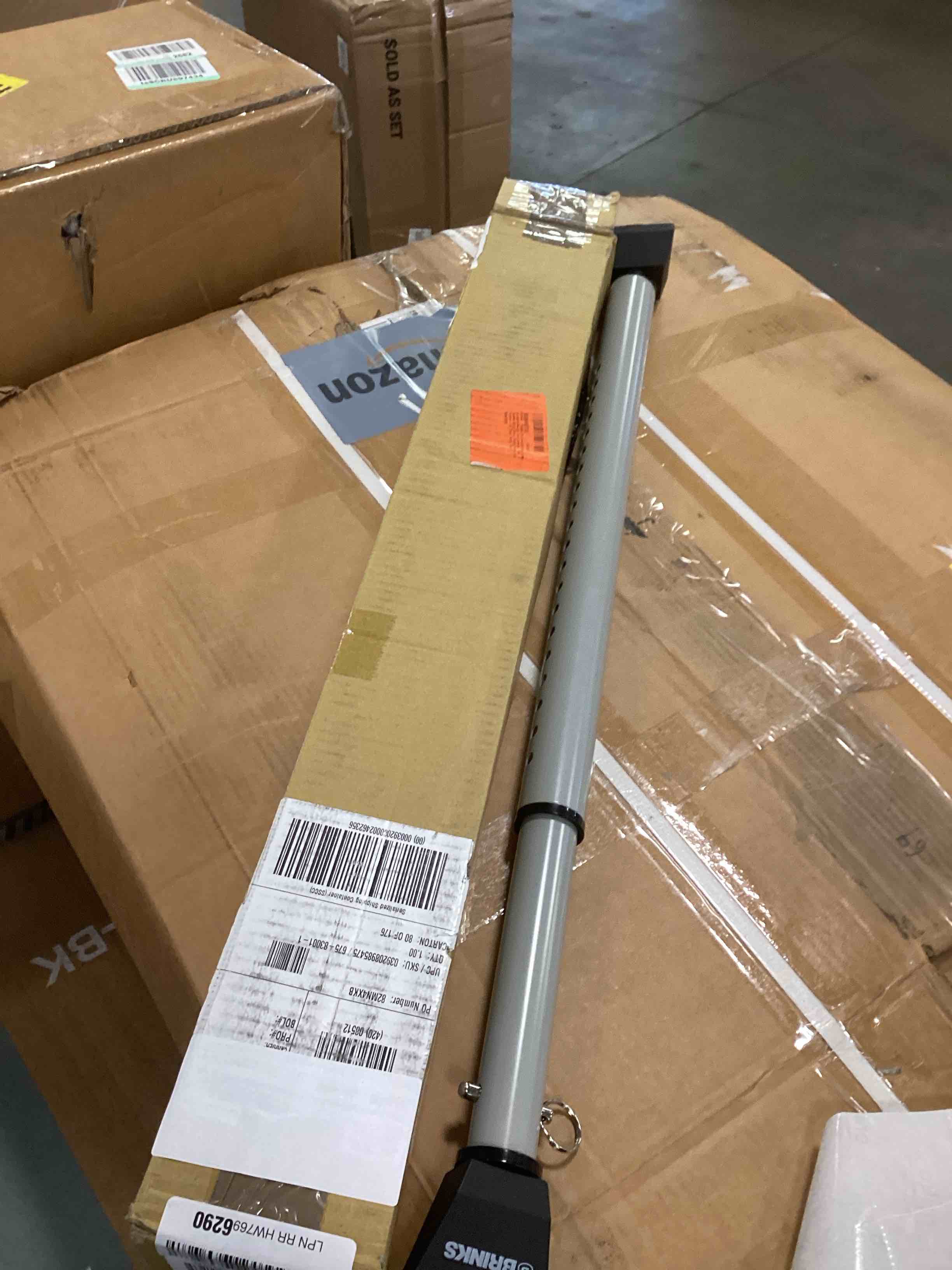 https://s3.amazonaws.com/lotting-images-prod/bidfta/YEL6448611_1718282444939.jpeg