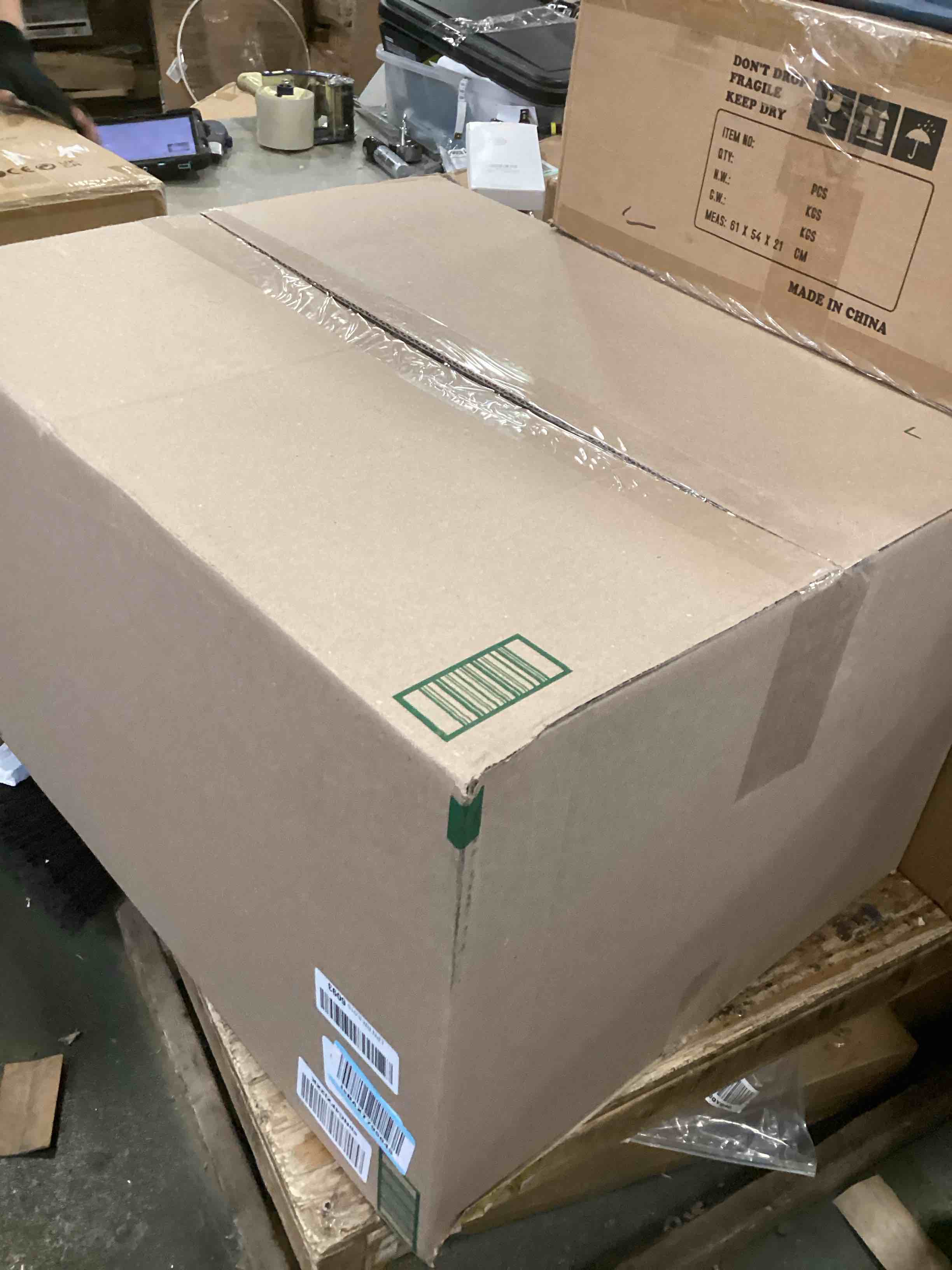https://s3.amazonaws.com/lotting-images-prod/bidfta/YEL6448749_1718302669719.jpeg