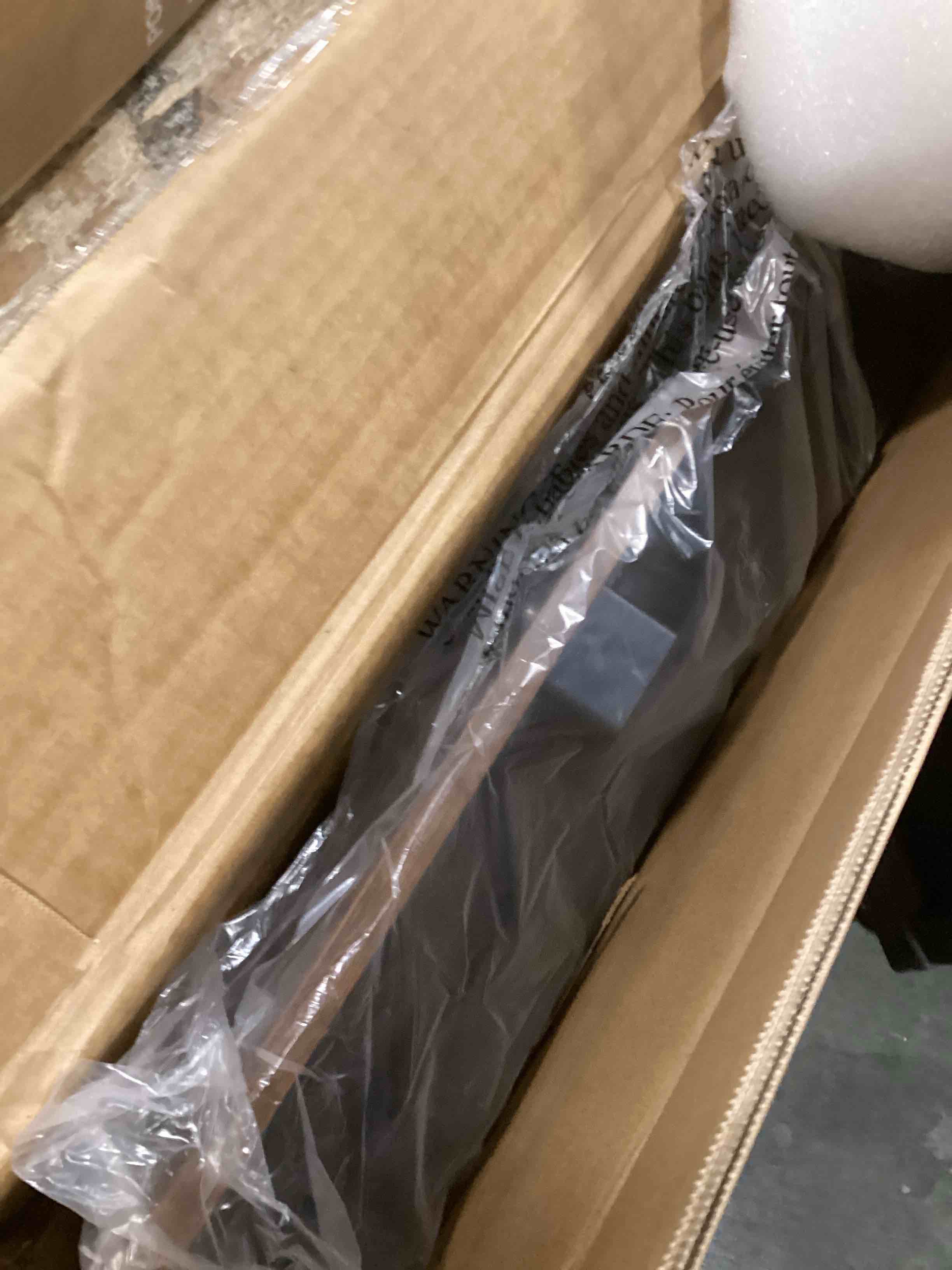 https://s3.amazonaws.com/lotting-images-prod/bidfta/YEL6448826_1718366242602.jpeg