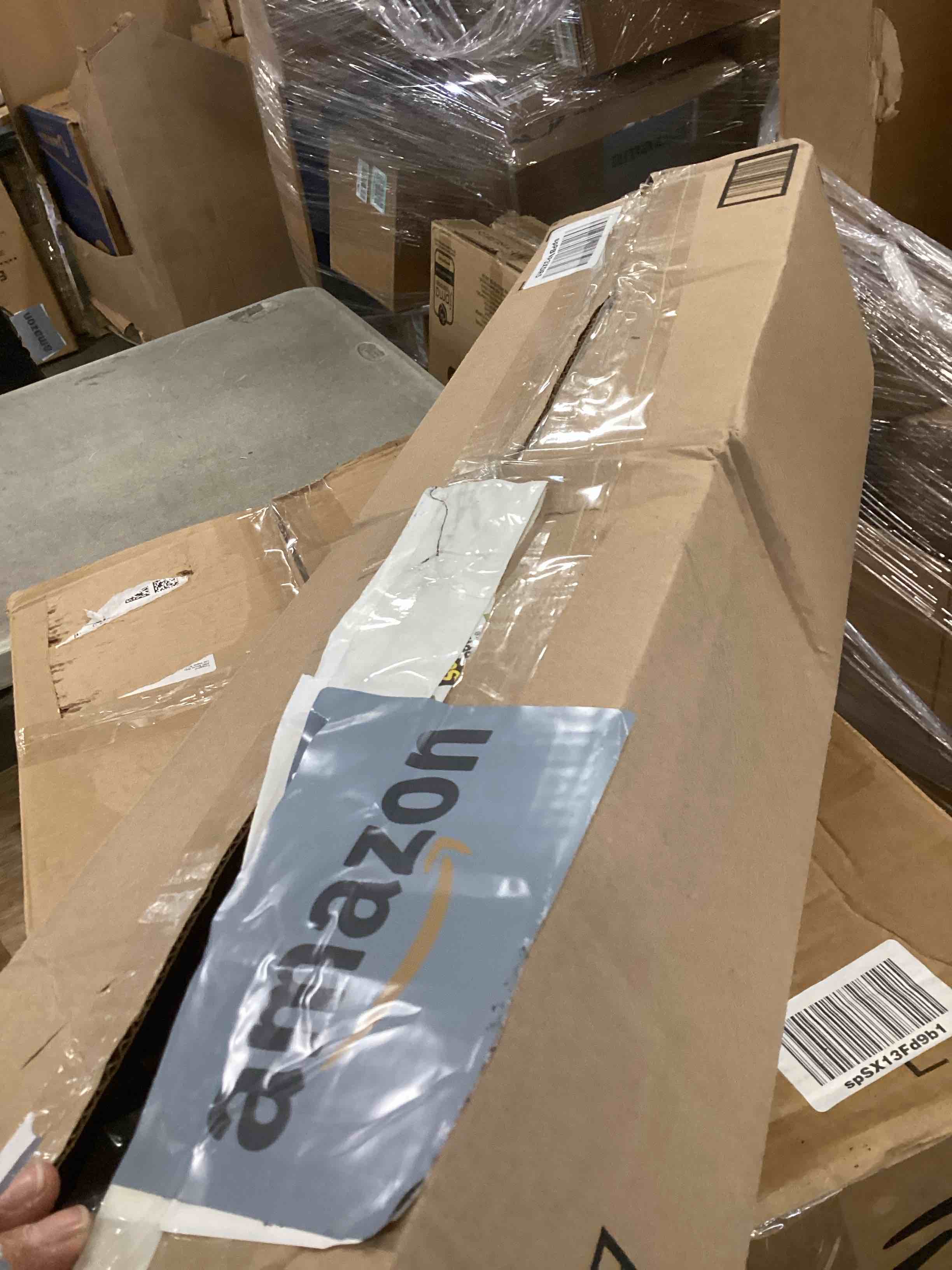 https://s3.amazonaws.com/lotting-images-prod/bidfta/YEL6448928_1718381431142.jpeg