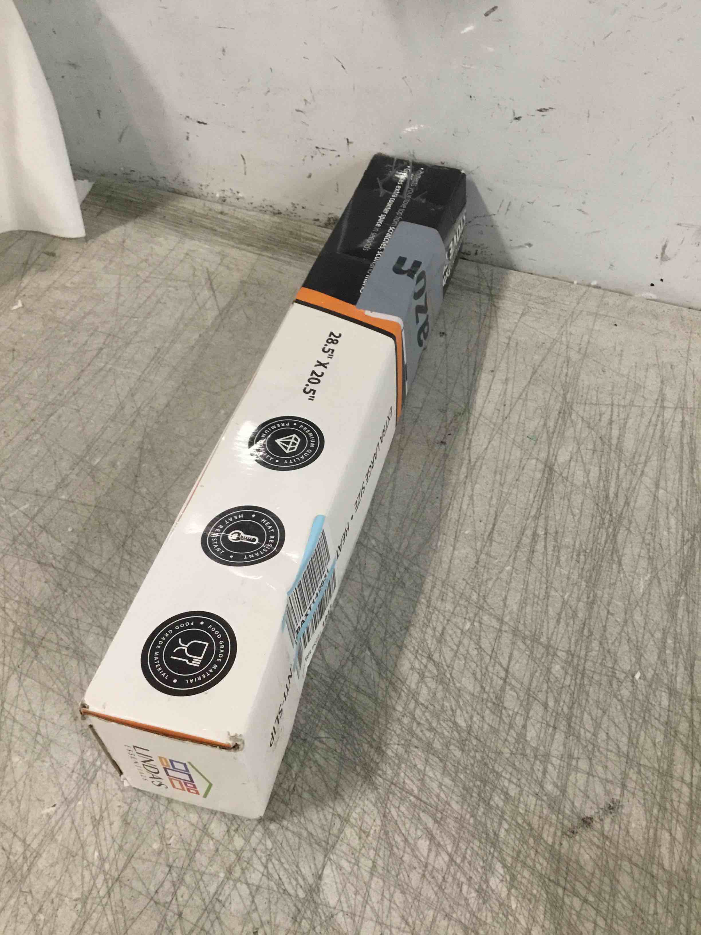 https://s3.amazonaws.com/lotting-images-prod/bidfta/YEL6449550_1717767304894.jpeg