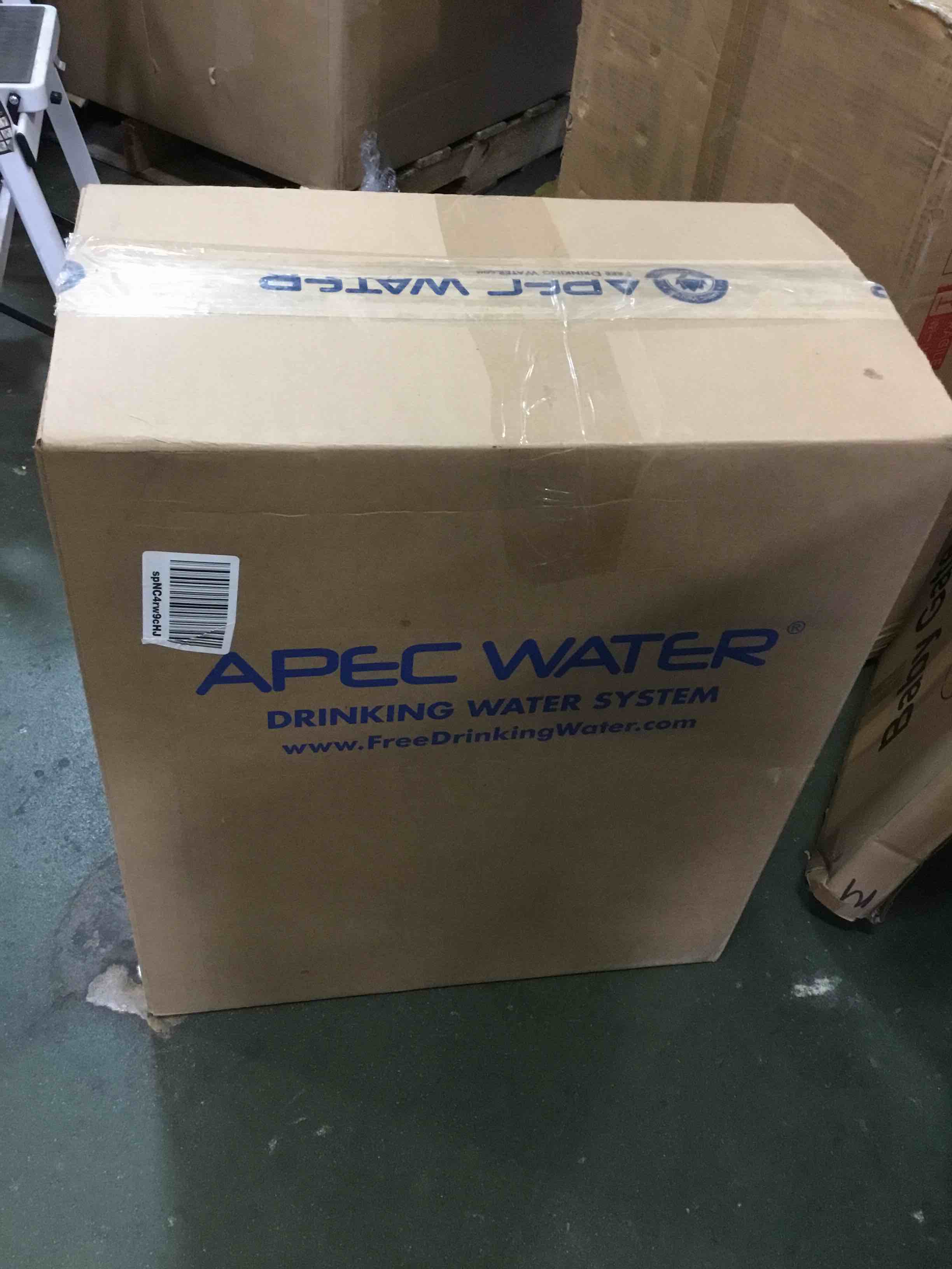 https://s3.amazonaws.com/lotting-images-prod/bidfta/YEL6450156_1718215242514.jpeg