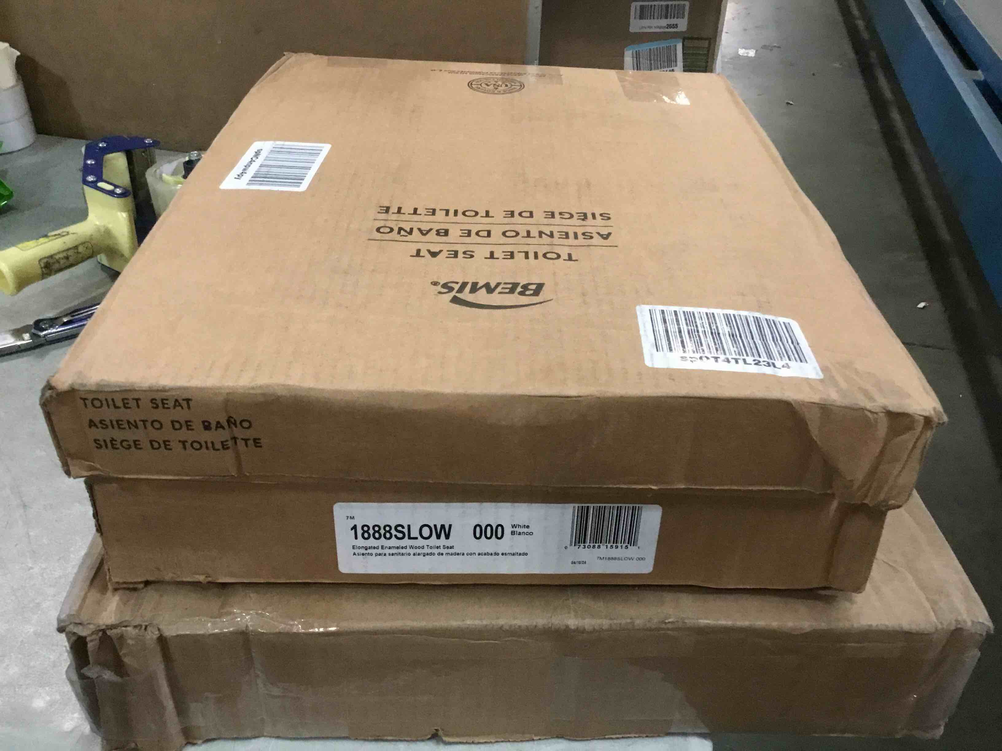 https://s3.amazonaws.com/lotting-images-prod/bidfta/YEL6450185_1718218433482.jpeg
