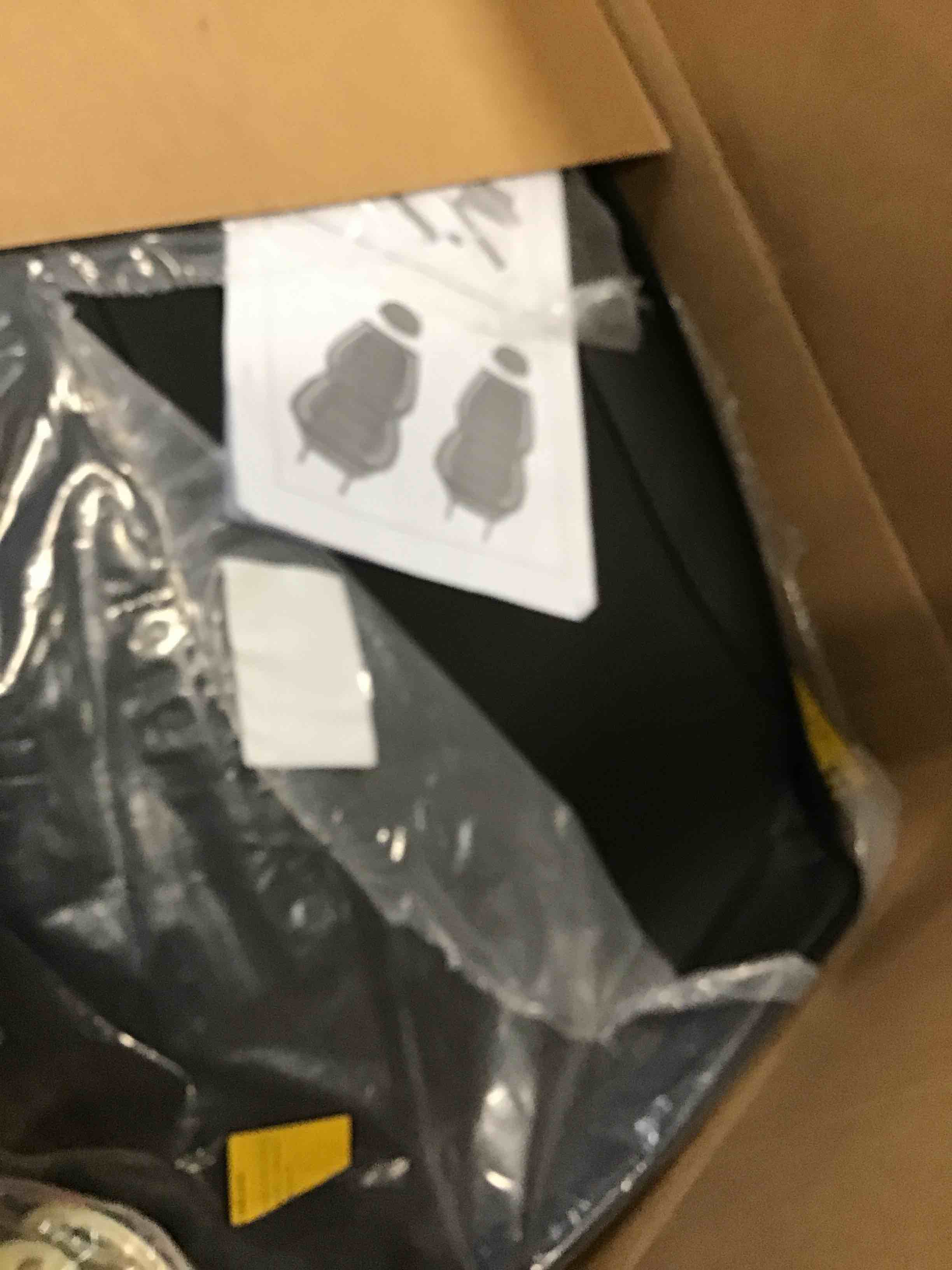 https://s3.amazonaws.com/lotting-images-prod/bidfta/YEL6450521_1717611689628.jpeg
