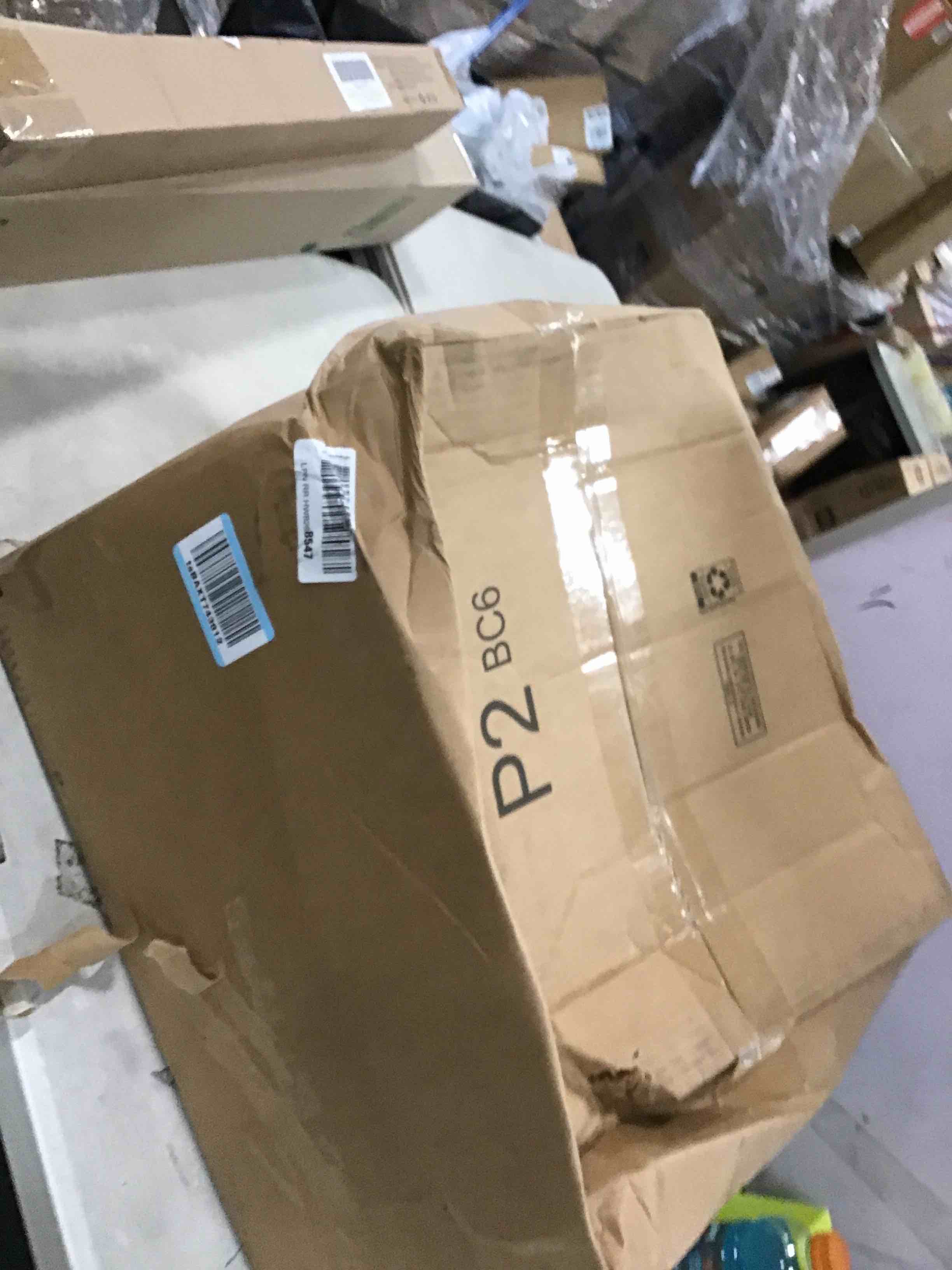 https://s3.amazonaws.com/lotting-images-prod/bidfta/YEL6451003_1717699635877.jpeg