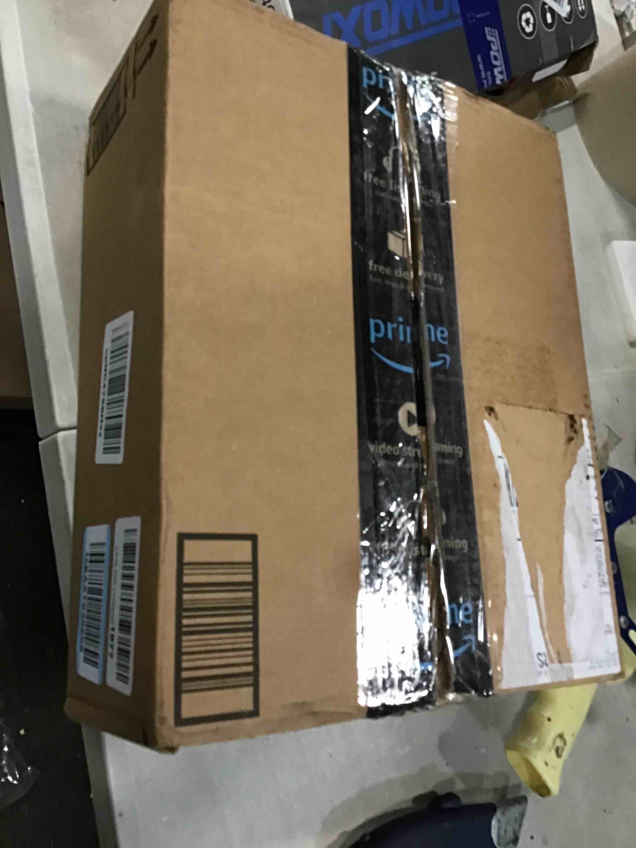 https://s3.amazonaws.com/lotting-images-prod/bidfta/YEL6451006_1717699950295.jpeg