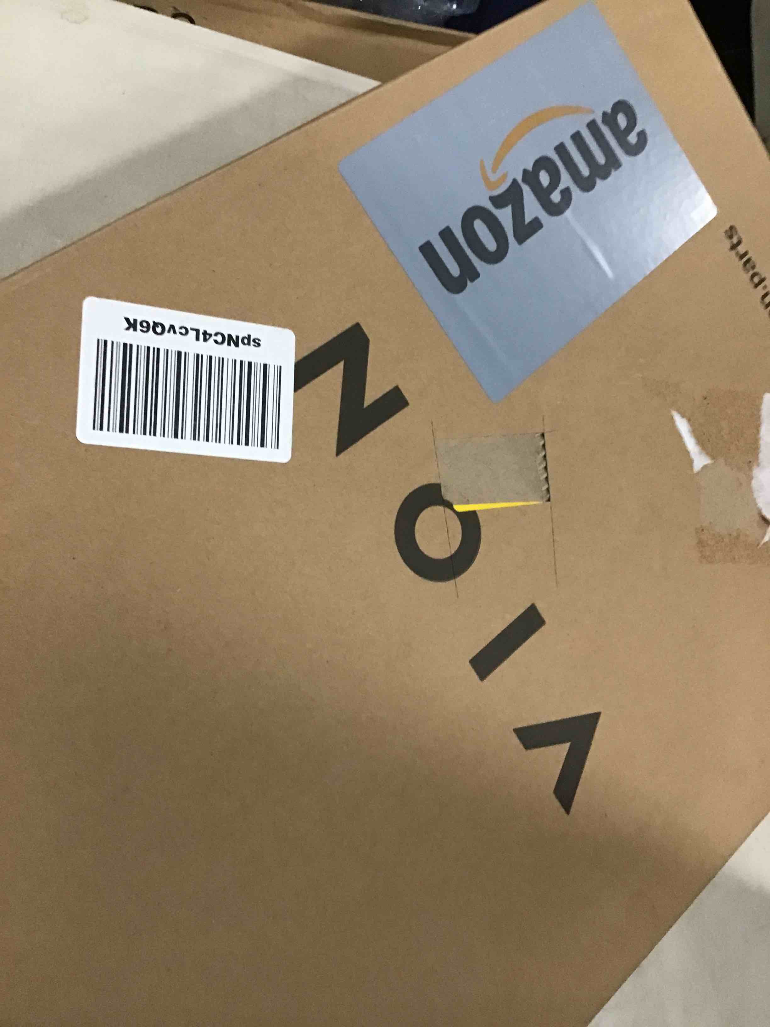 https://s3.amazonaws.com/lotting-images-prod/bidfta/YEL6451045_1717702869871.jpeg