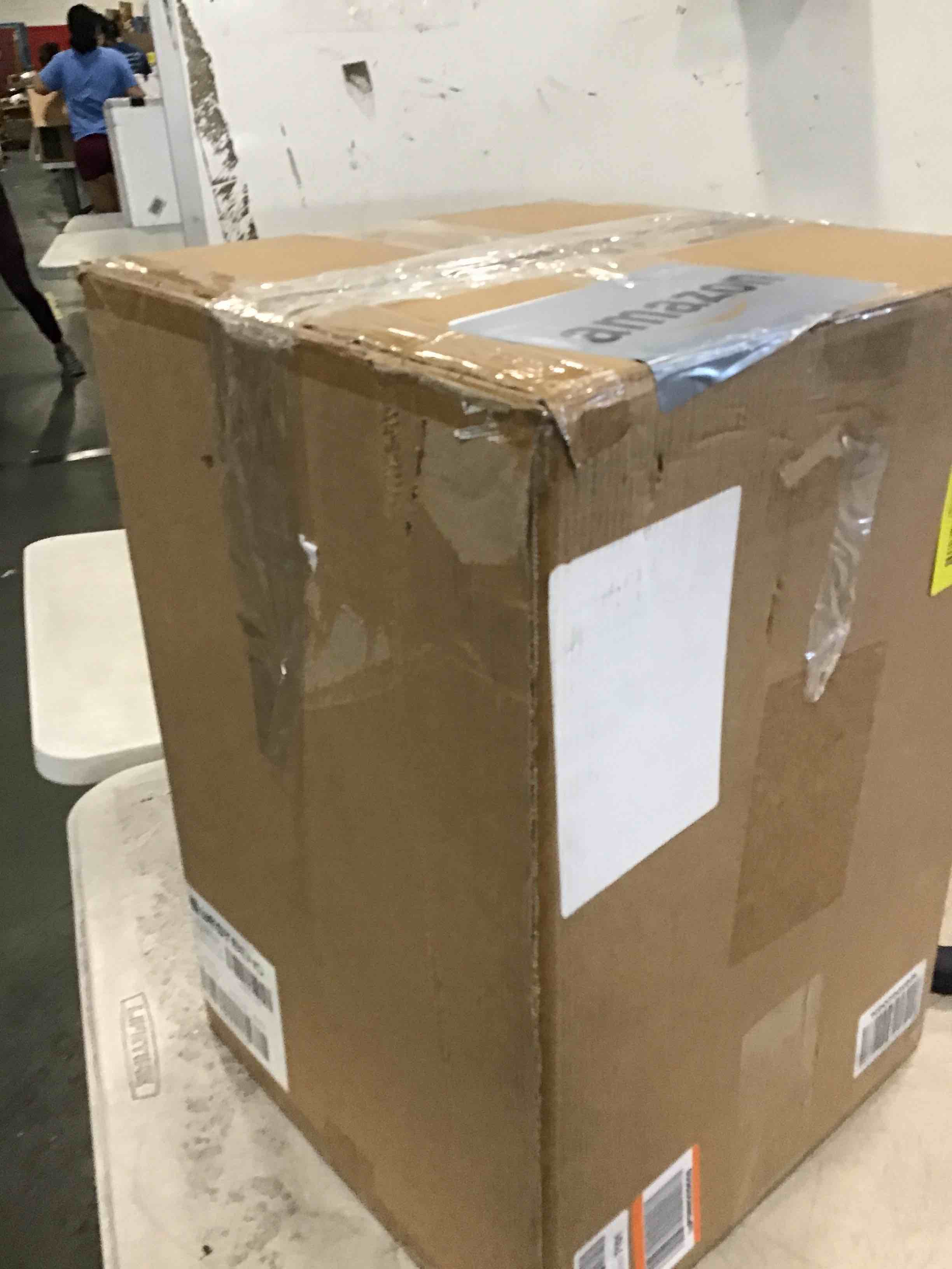 https://s3.amazonaws.com/lotting-images-prod/bidfta/YEL6451097_1717760371673.jpeg