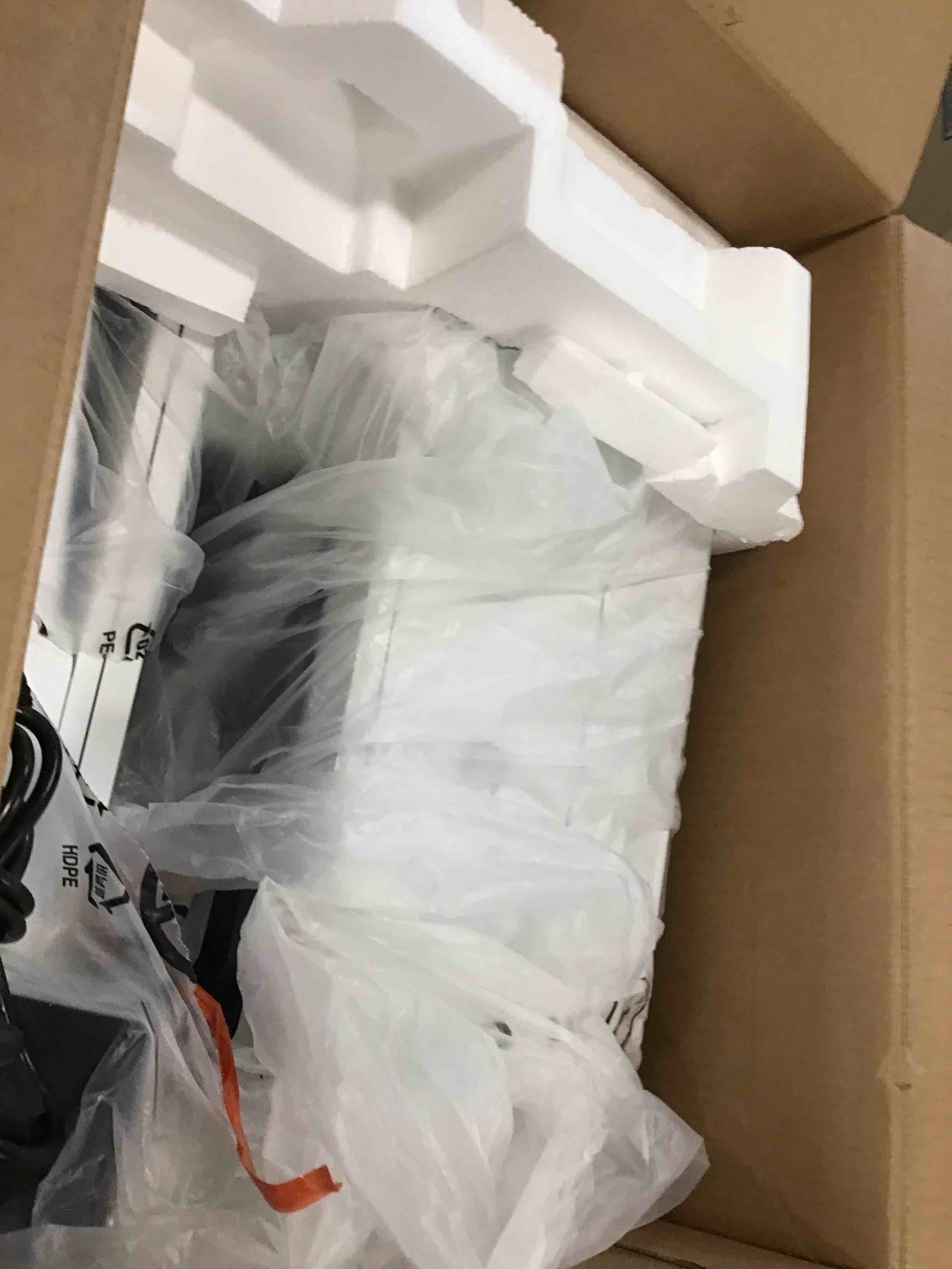 https://s3.amazonaws.com/lotting-images-prod/bidfta/YEL6451103_1717760856876.jpeg