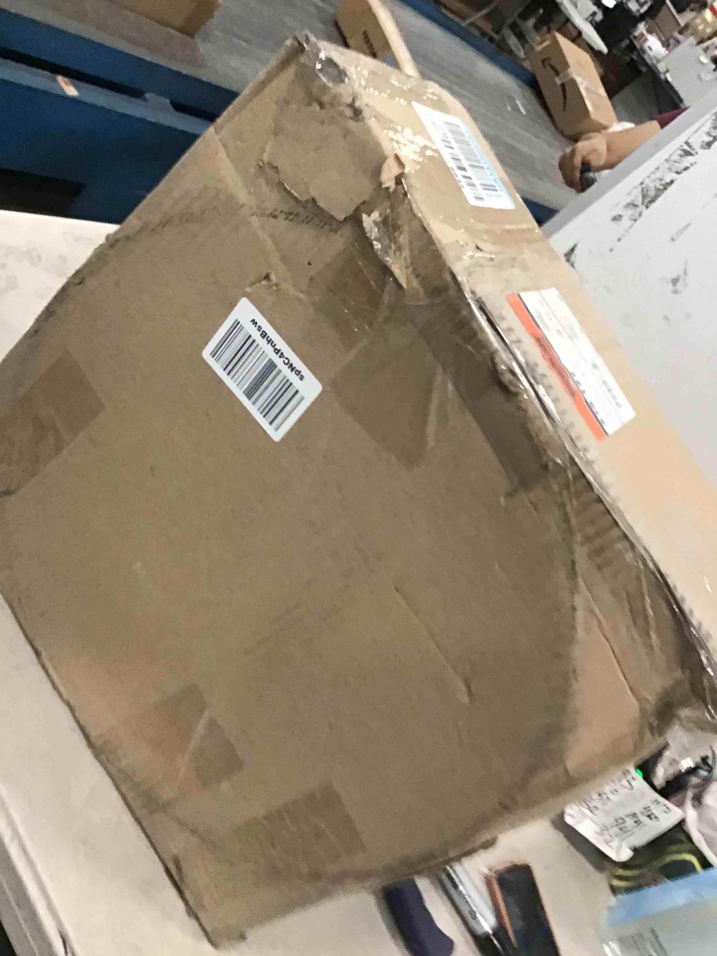 https://s3.amazonaws.com/lotting-images-prod/bidfta/YEL6451256_1717770700703.jpeg