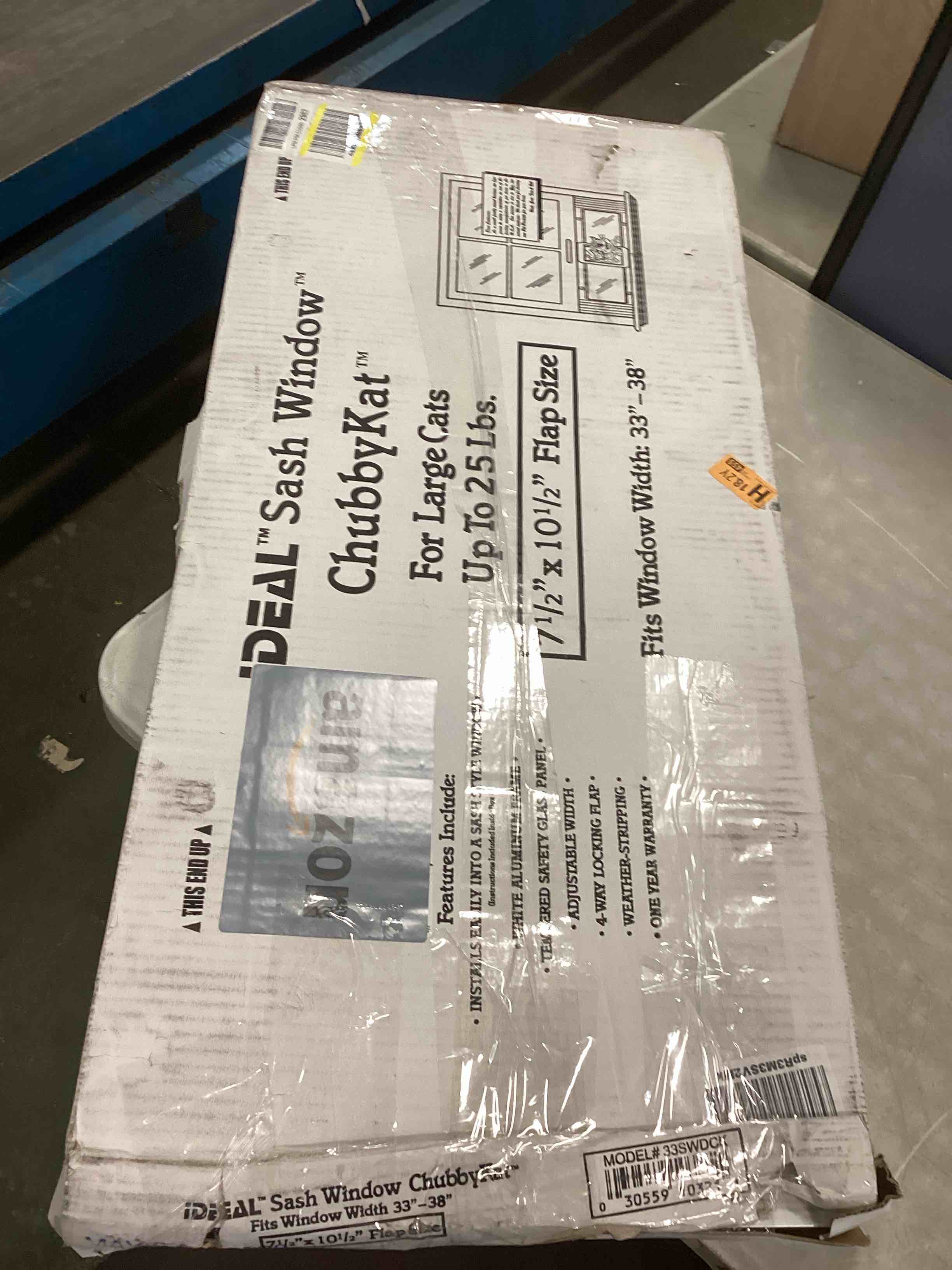 https://s3.amazonaws.com/lotting-images-prod/bidfta/YEL6464201_1717770931847.jpeg