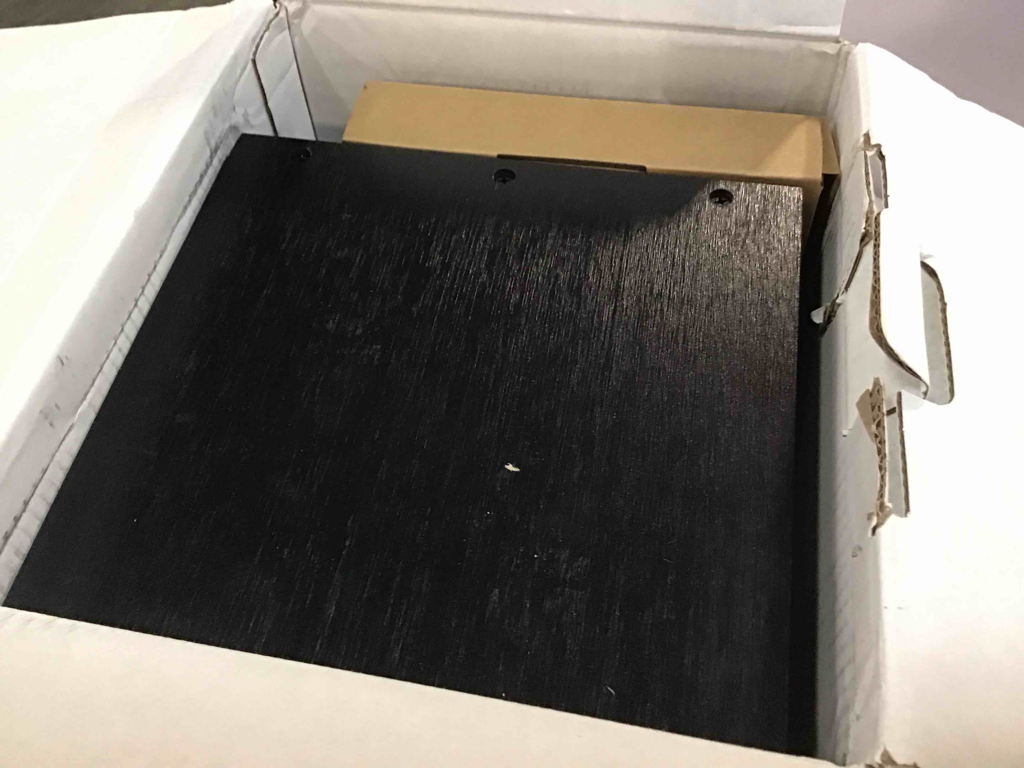 https://s3.amazonaws.com/lotting-images-prod/bidfta/YEL6467452_1718048636675.jpeg