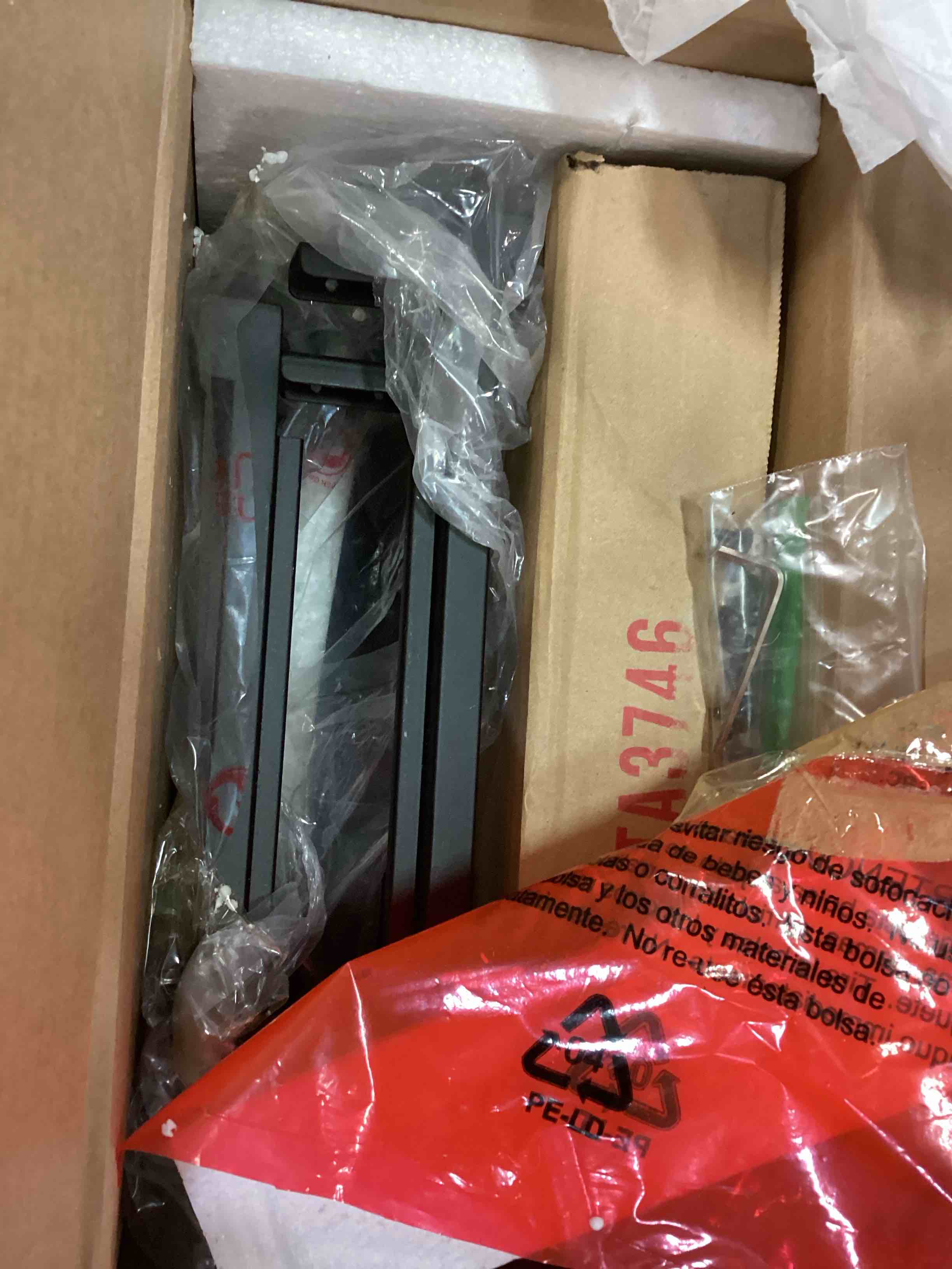 https://s3.amazonaws.com/lotting-images-prod/bidfta/YEL6467609_1718108153042.jpeg