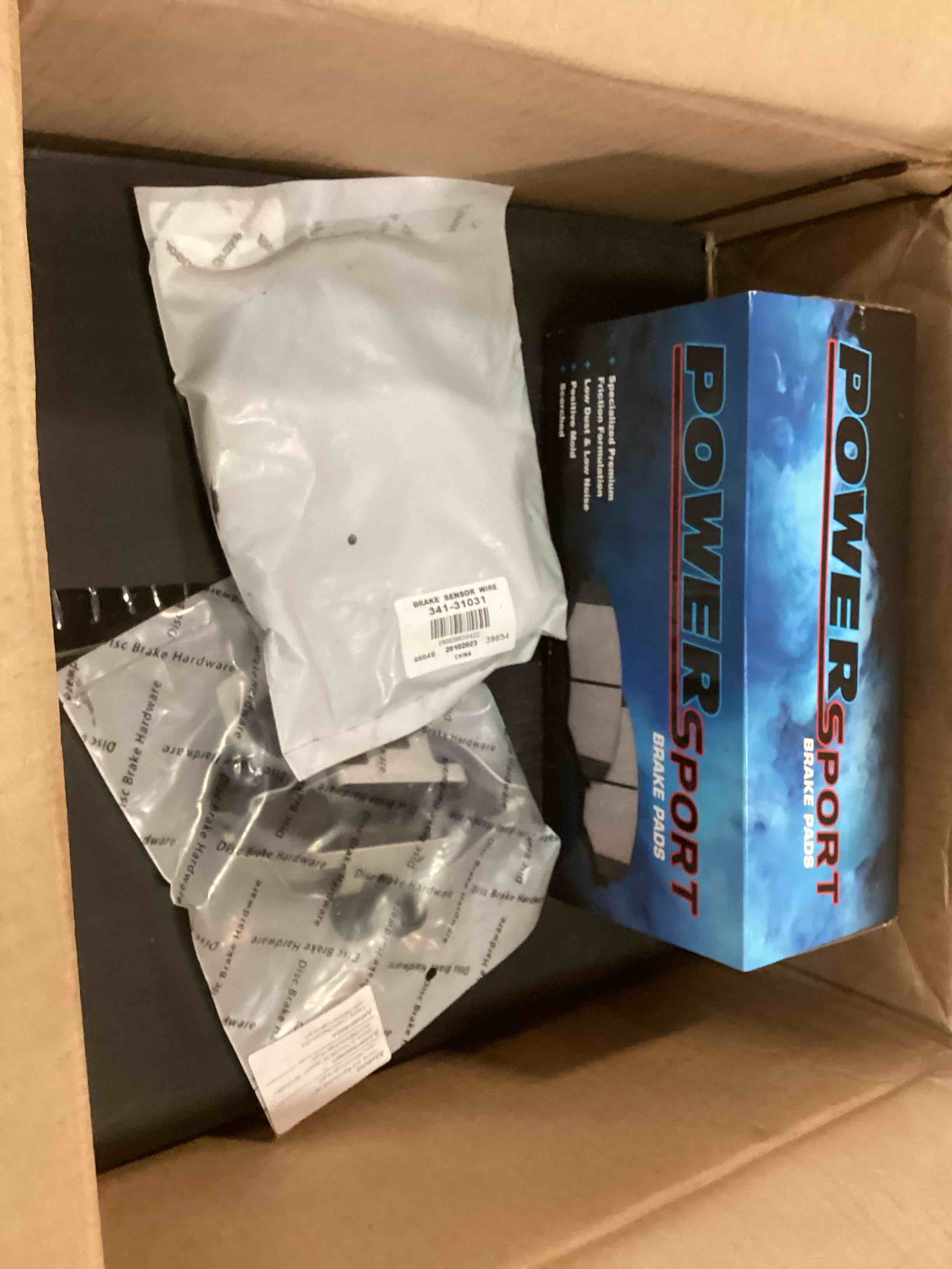 https://s3.amazonaws.com/lotting-images-prod/bidfta/YEL6467701_1718119916359.jpeg